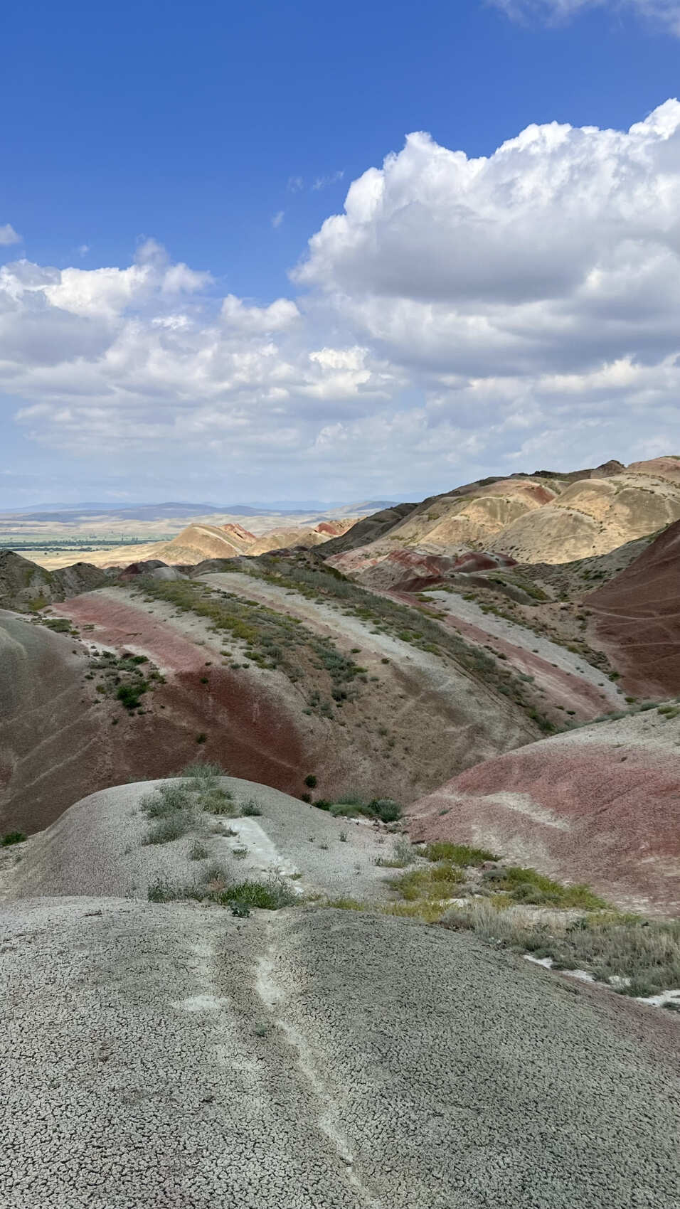 Джип-тур в неизведанную Грузию: пустыня Удабно, Радужные горы (2/12)