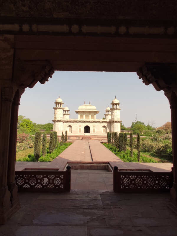 Сокровища Агры и Тадж Махал на рассвете (6/13)