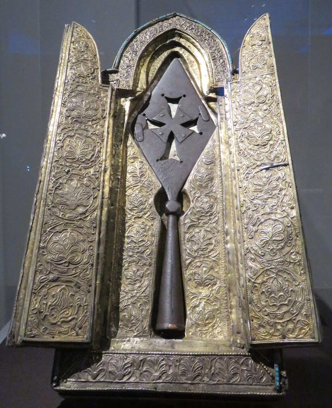 Эчмиадзин   Музей Сокровища Эчмиадзина  Руины храма Звартноц (7/7)