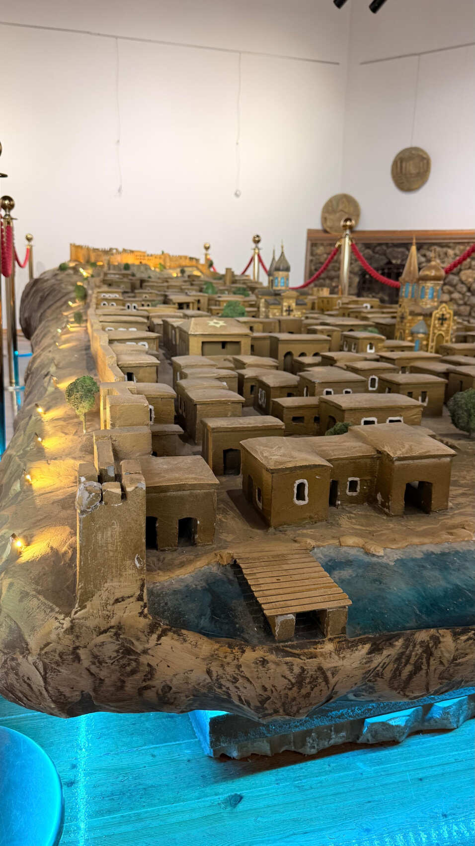 Дербент и Экраноплан <<Лунь (27/32)