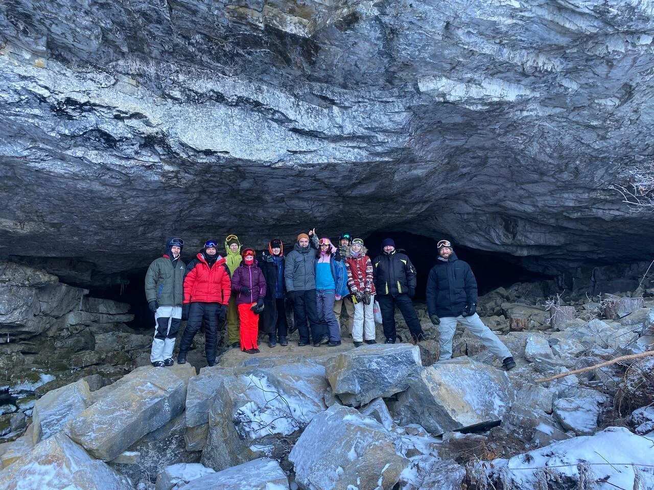 Тиндер тур в Шерегеш: в пещеры на снегоходах, фрирайд, парапланы (57/100)