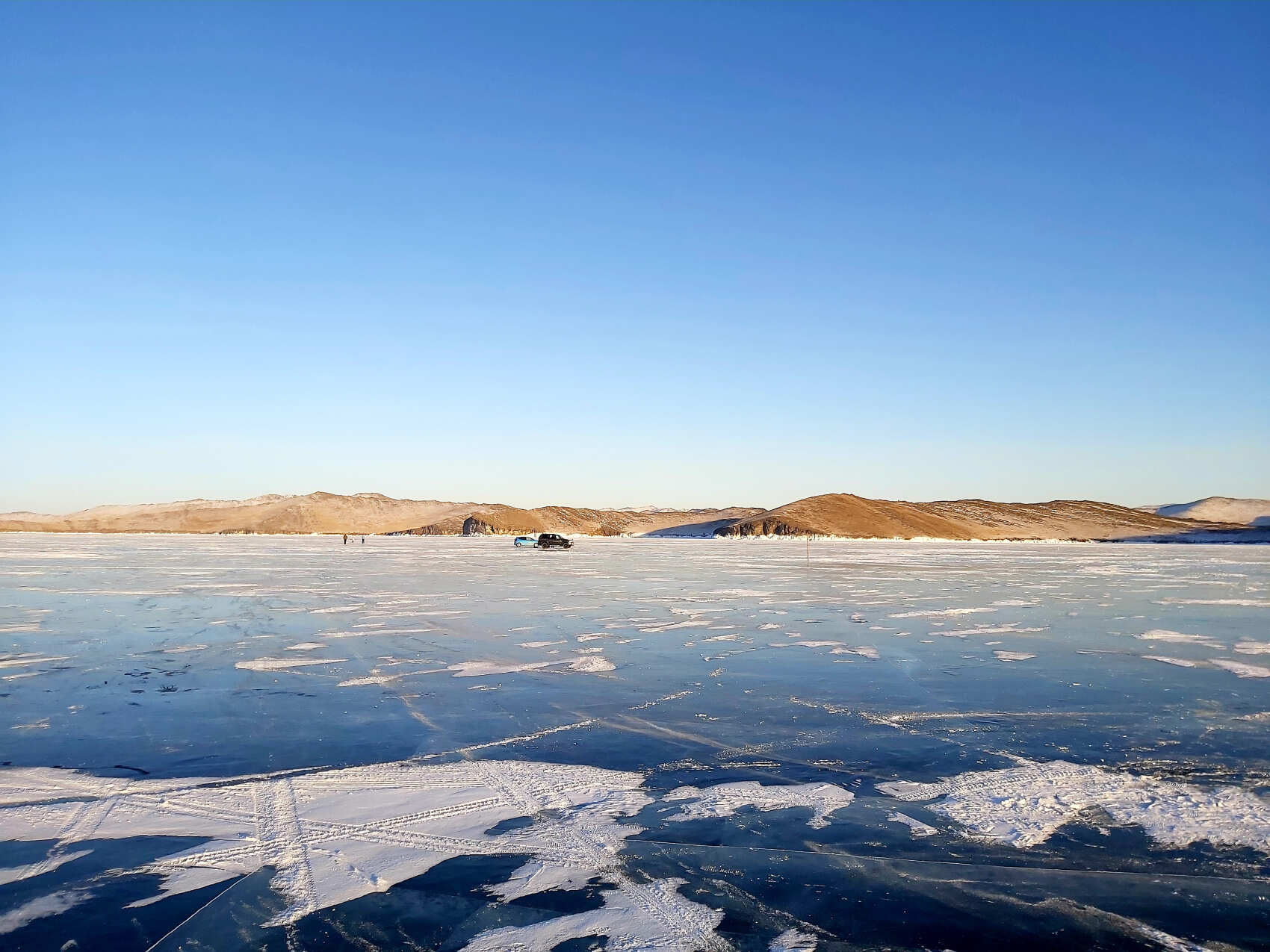 Индивидуальная экскурсия льду Малого моря Байкала, о.Ольхон. (2/21)