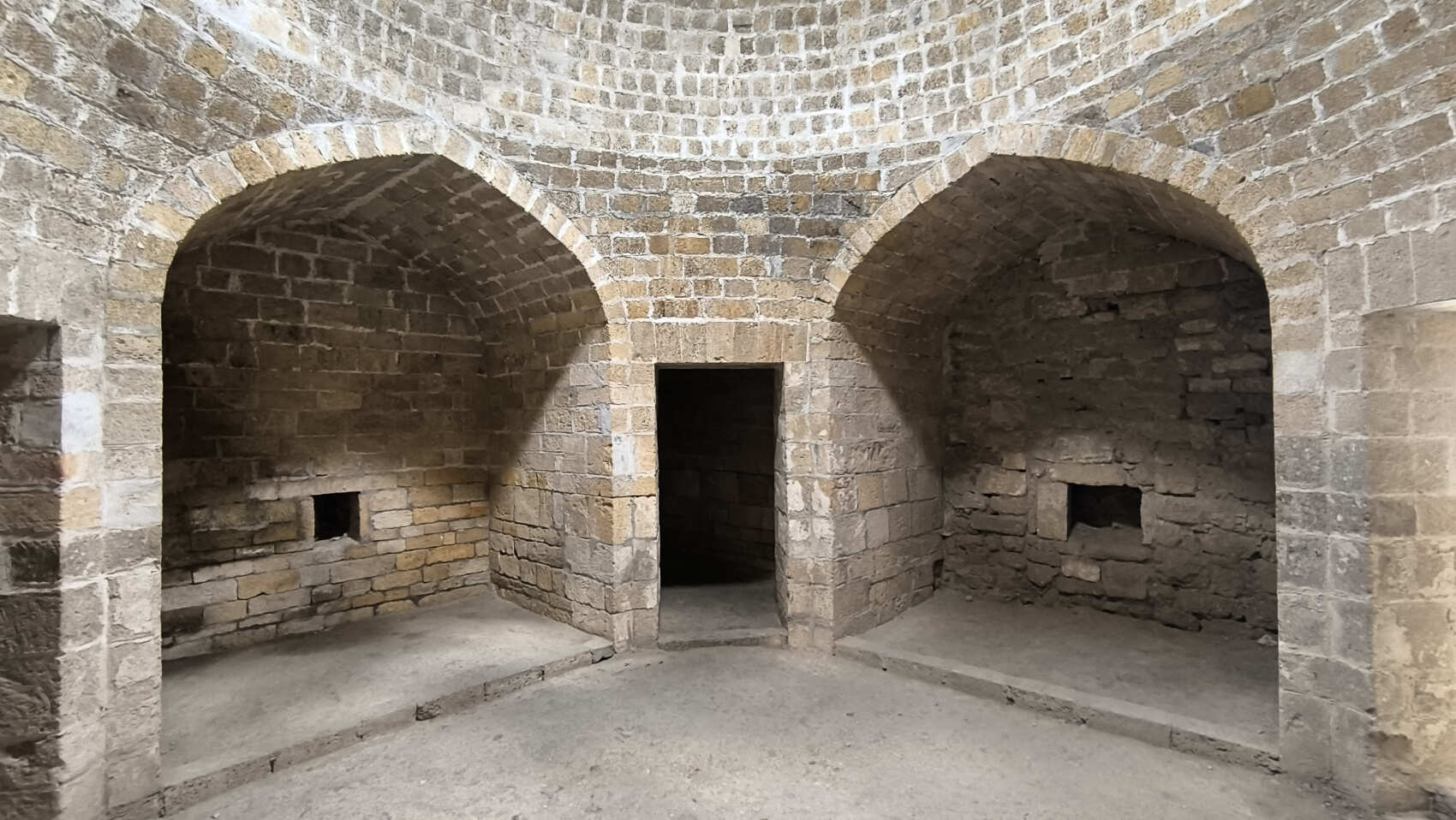 Знакомство с виноделием Дербента, экскурсия из Махачкалы. (6/15)