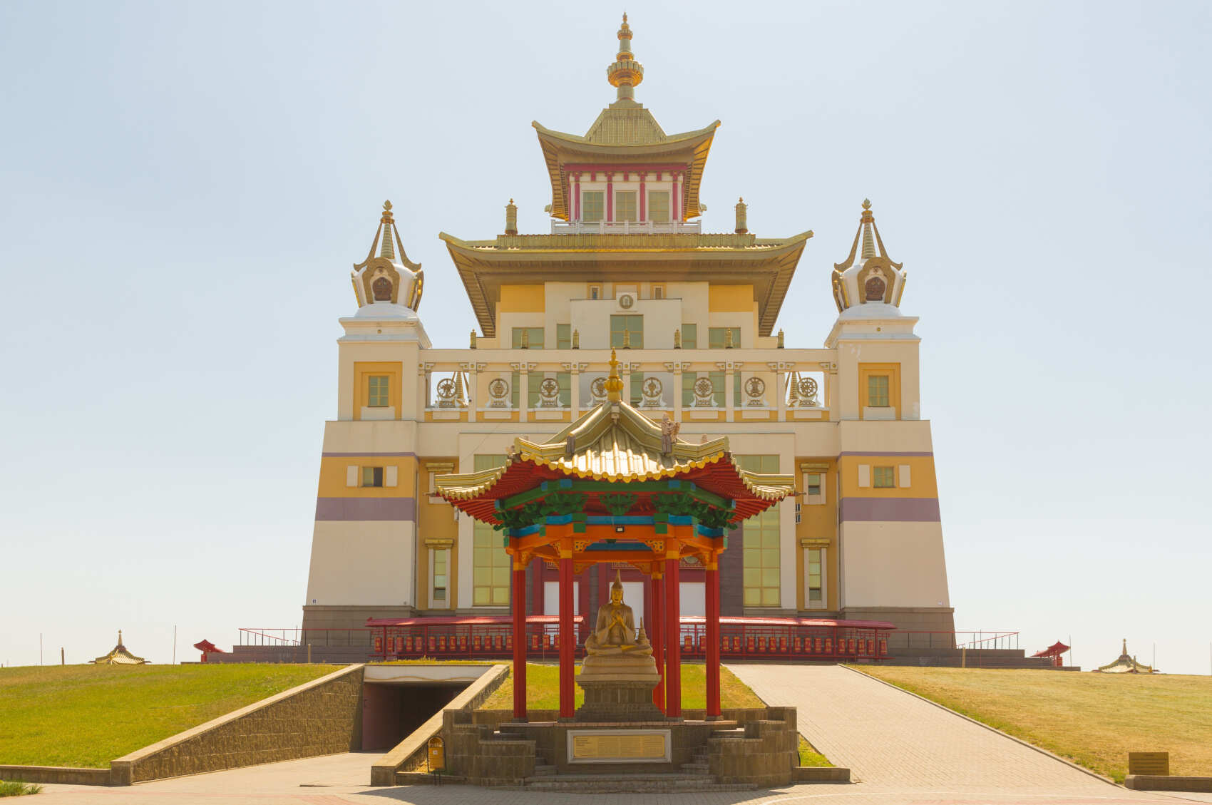 Тюльпаны Калмыкии: этнотур