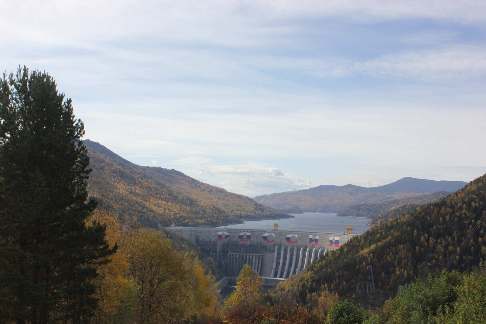 Самая большая плотина России на могучем Енисее (6/9)