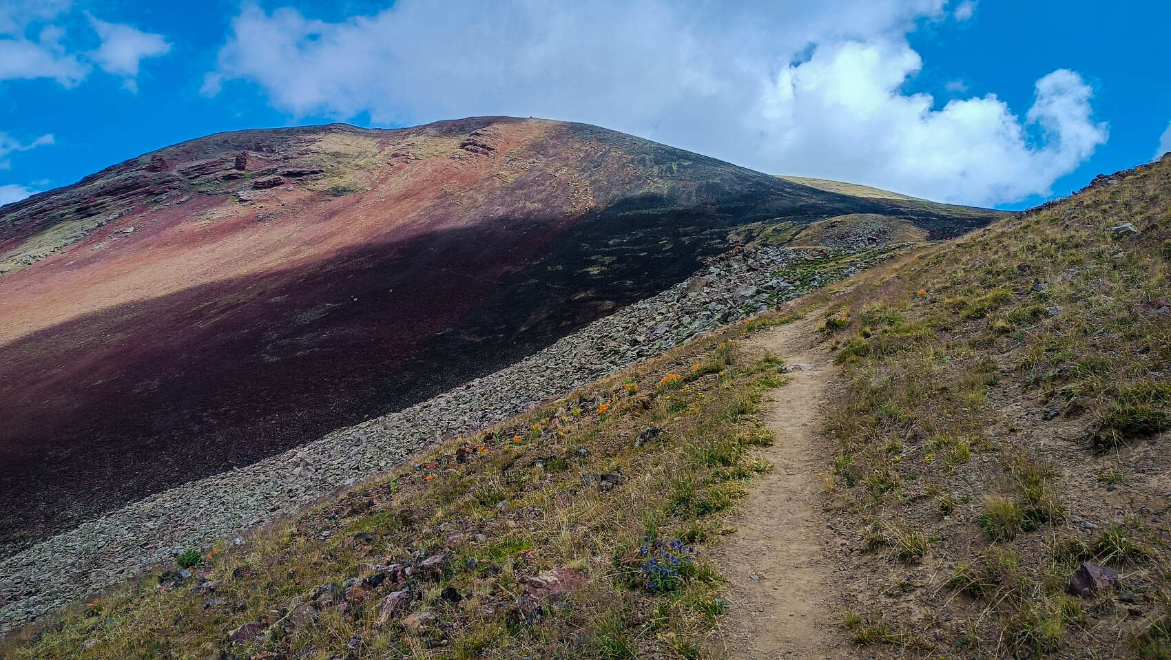 Огненные горы Гегамского  Хребта - джипинг и восхождение на вулкан Аждаак (3597м) (14/34)