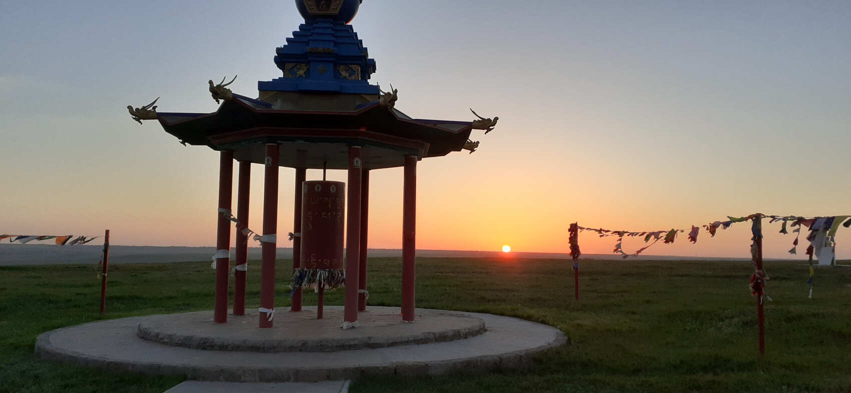 Калмыкия, тюльпанные поля, озеро Баскунчак и Золотая Элиста (5дн./5 ноч.) (31/51)