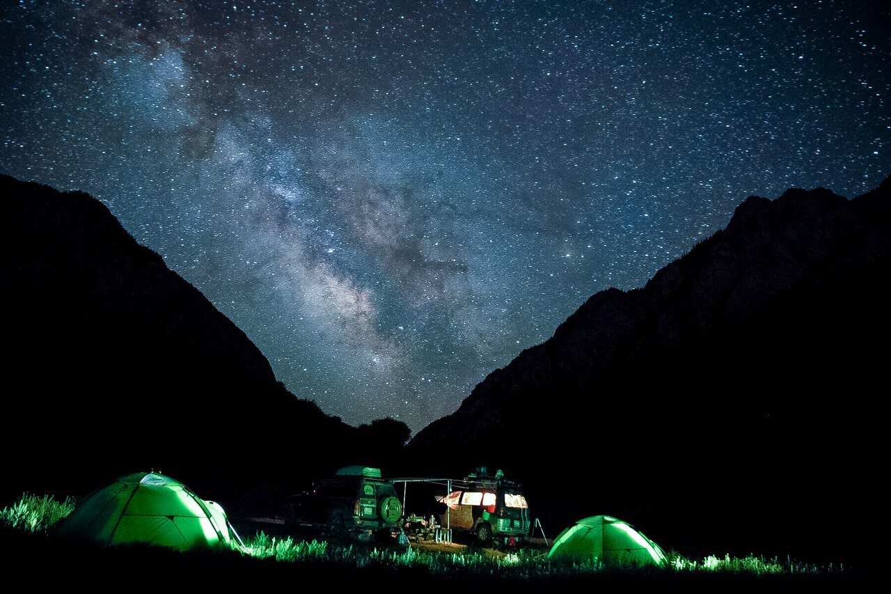 ВНЕ ПОПУЛЯРНЫХ МАРШРУТОВ (3/59)