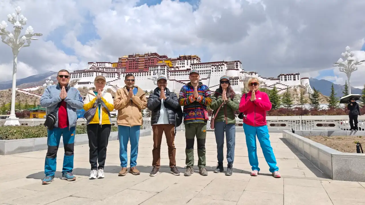 Nepal Tibet Bhutan Tour (3/7)