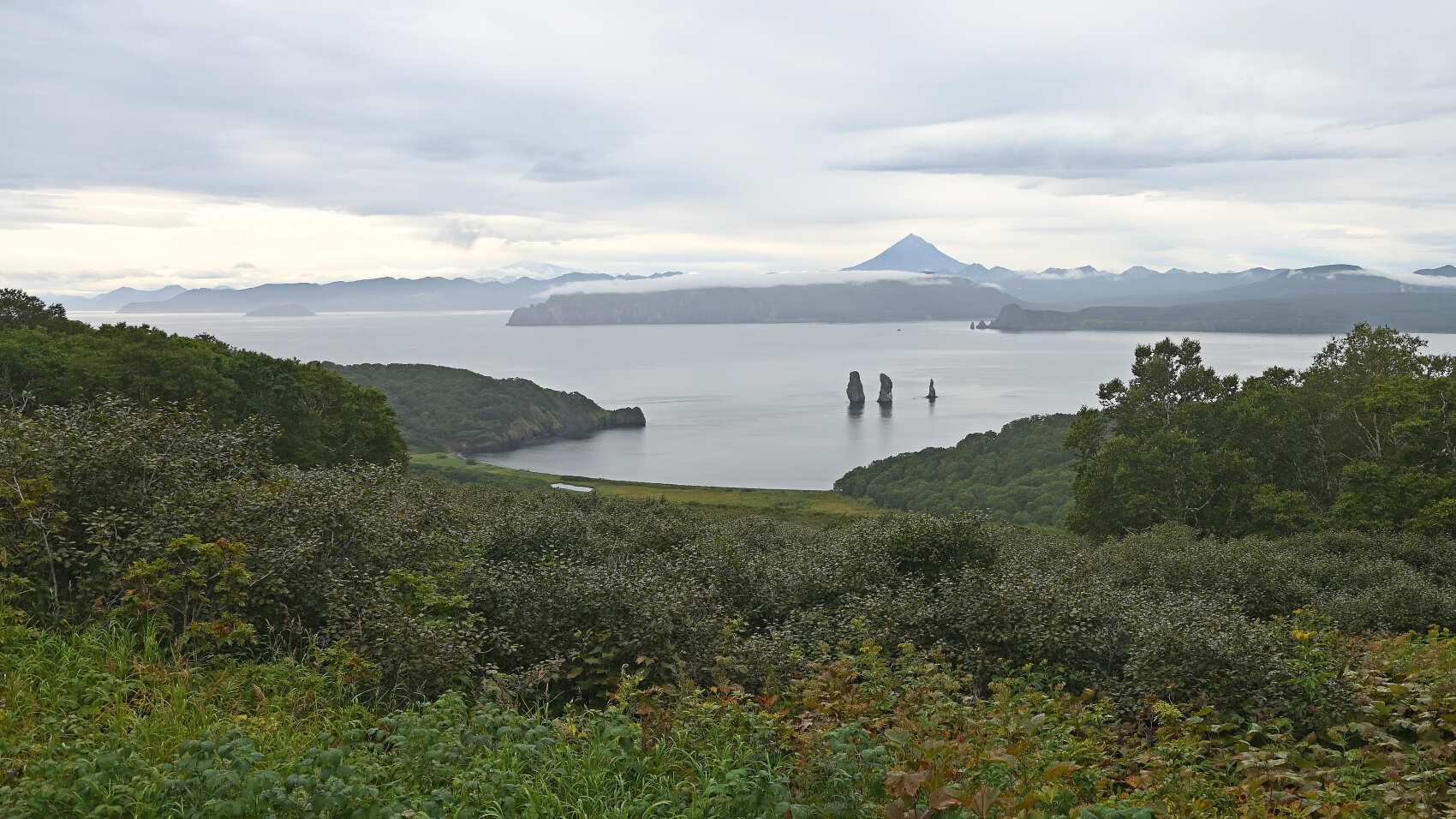 Джип-тур на мыс Маячный, скалы Три Брата.  + Музей Вулканариум. (7/8)