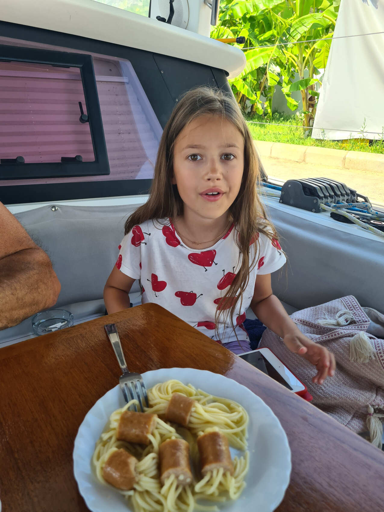 Морские тайны: увлекательные семейные приключения на яхте! (на Баварии из Финике) (6/44)