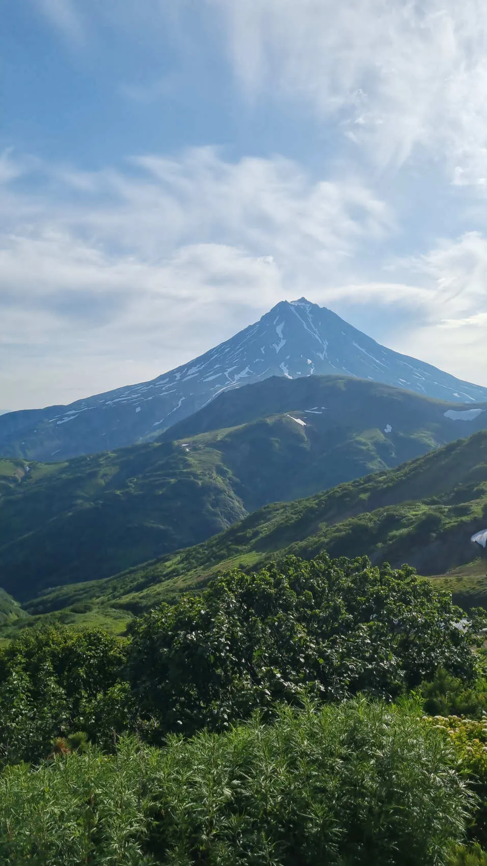 Джип тур Вулкан Мутновский, Каньон Опасный, Минидолина Гейзеров Дачные источники (7/17)