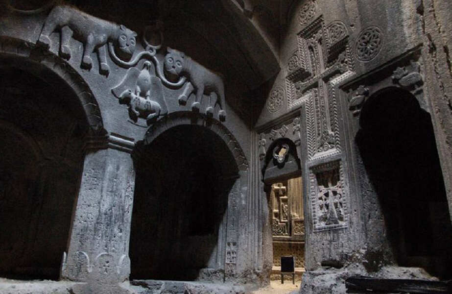 Экскурсия Гарни - Симфония камней - Гегард (12/12)