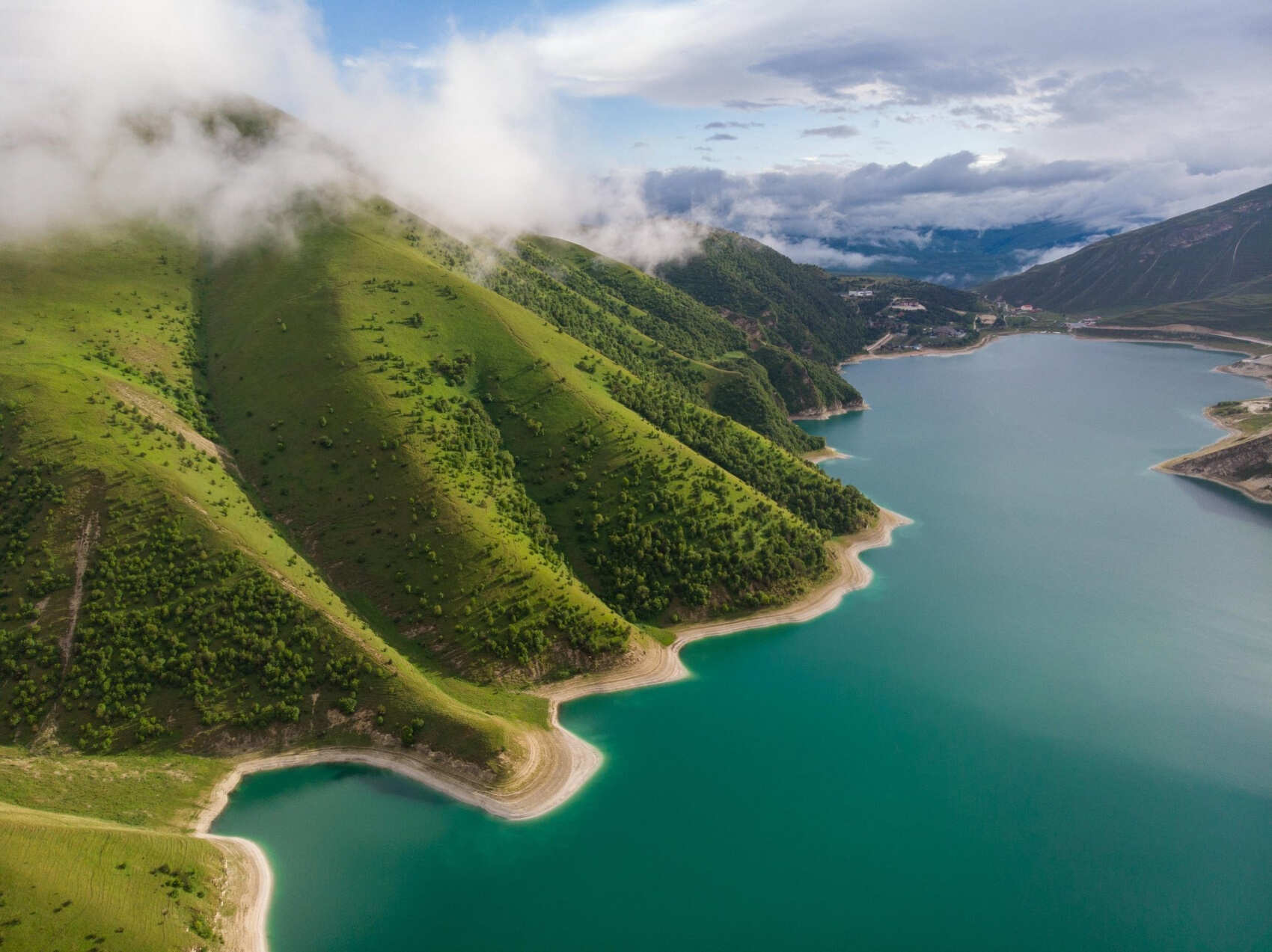 Казеной ам - на стыке республик