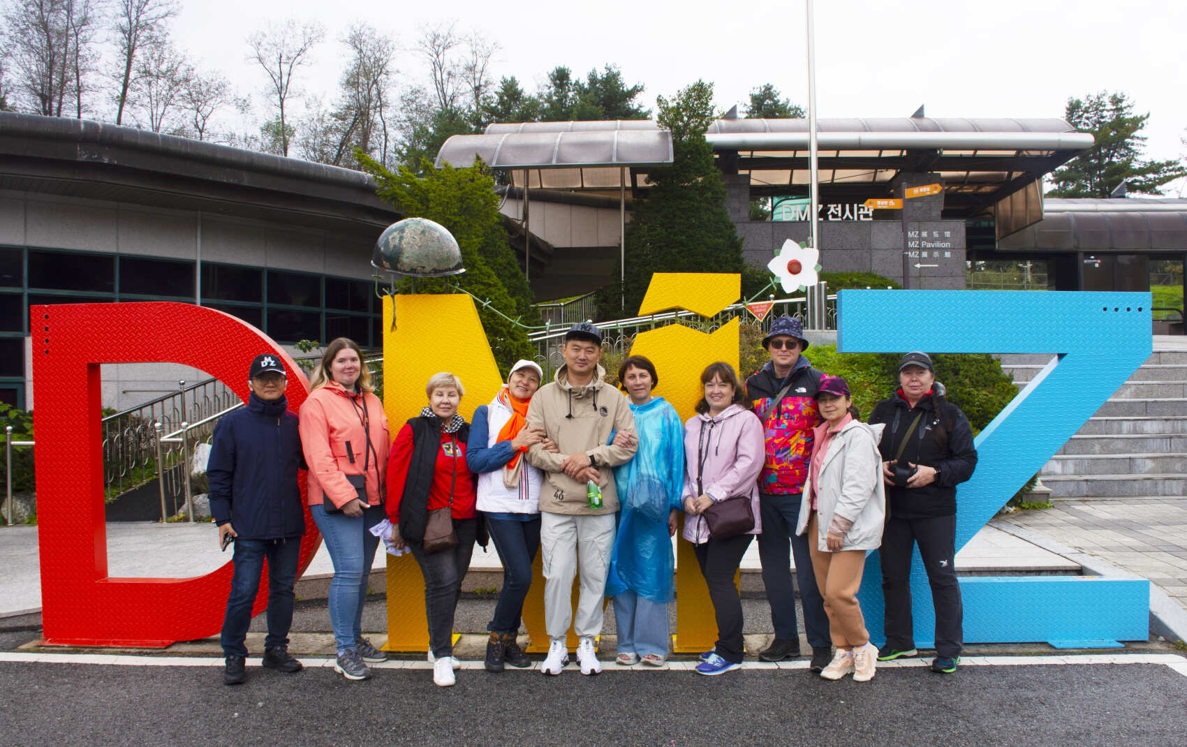 Южная Корея. Сакура в утренней свежести (13/34)