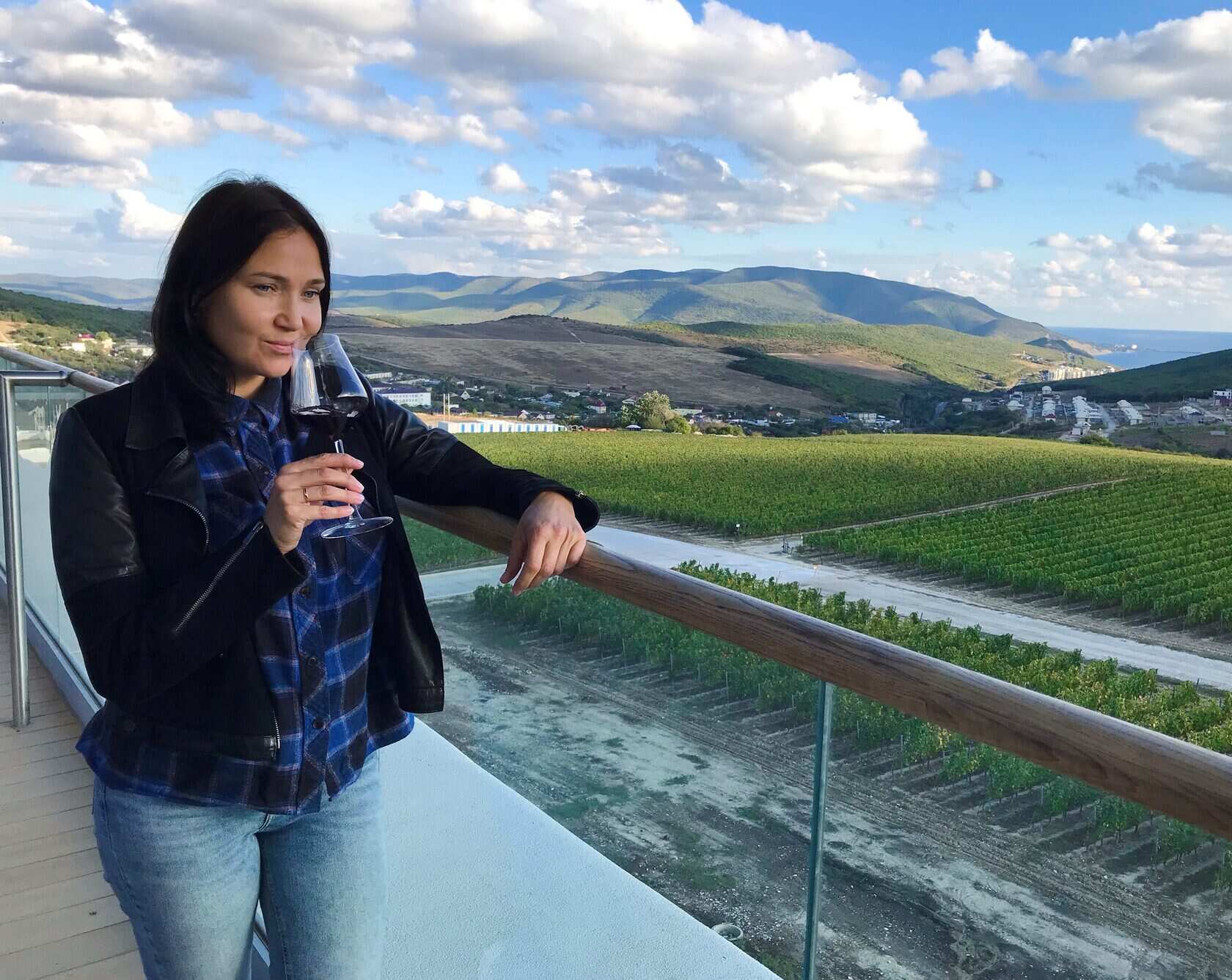 Индивидуальное знакомство с нашим виноделием (16/25)