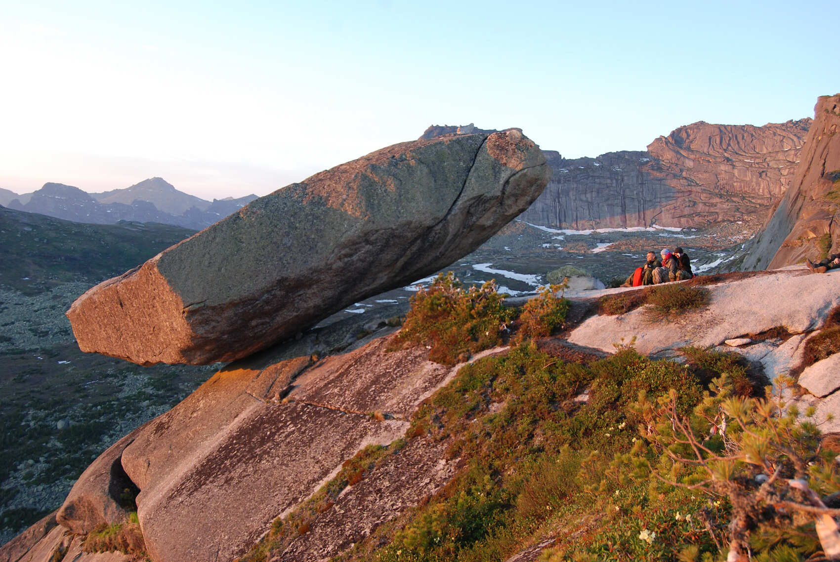 Ергаки. Висячий камень (1/29)