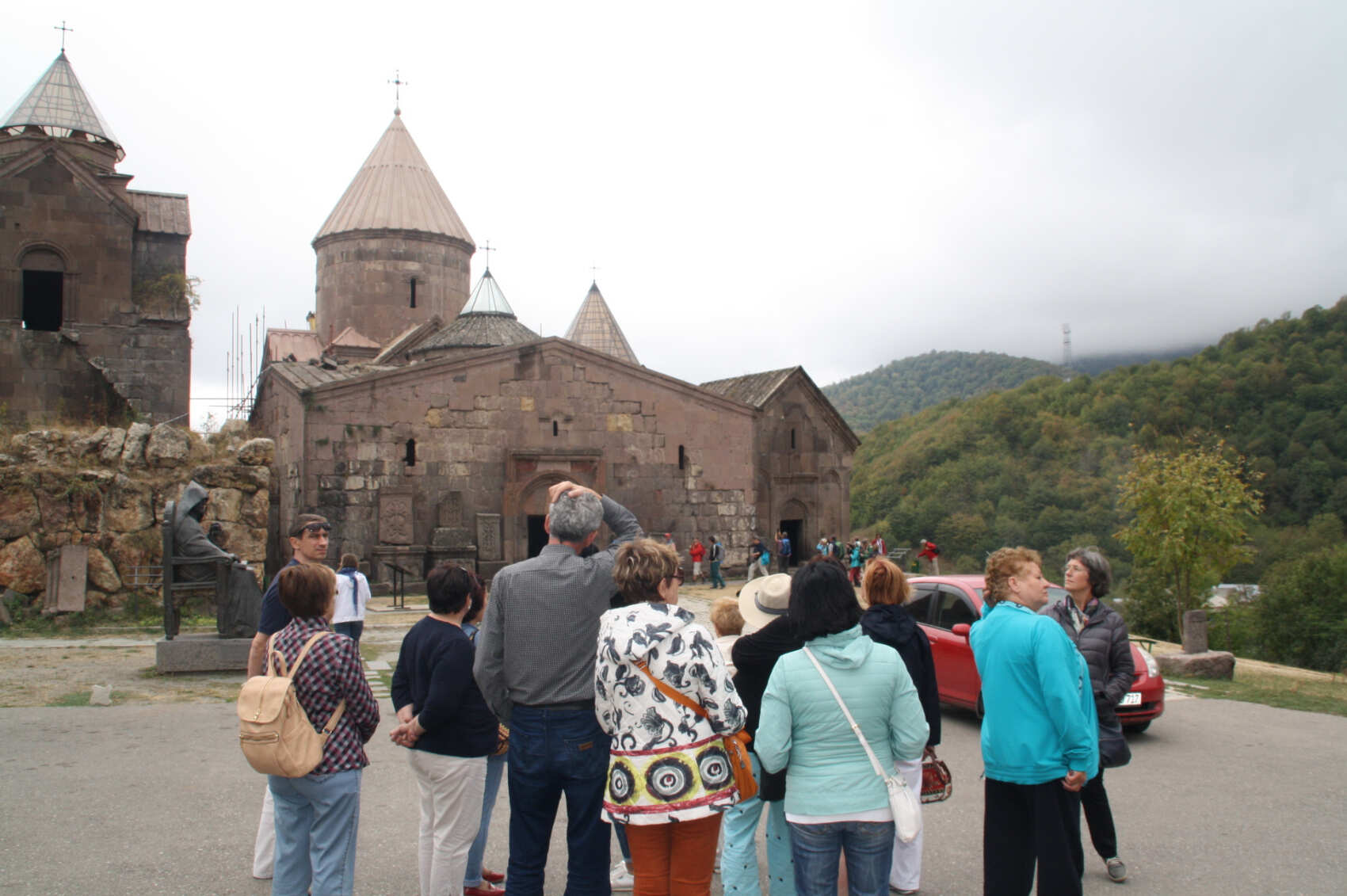 Экскурсия к озеру Севану и монастырям Агарцин и Гошаванк (17/18)