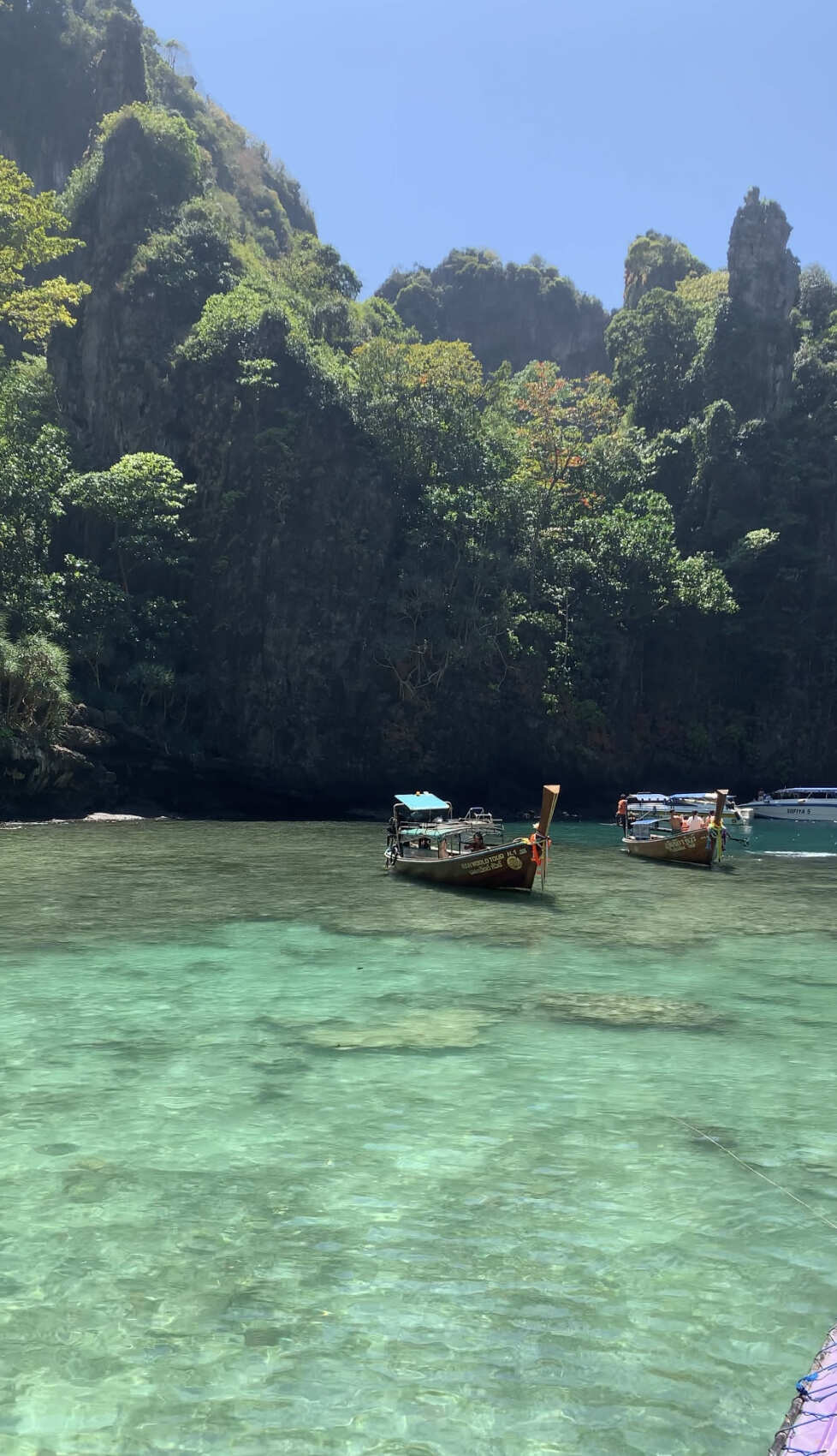 Путешествие на необитаемые острова архипелага Phi Phi. Сноркелинг с черепахами (8/41)