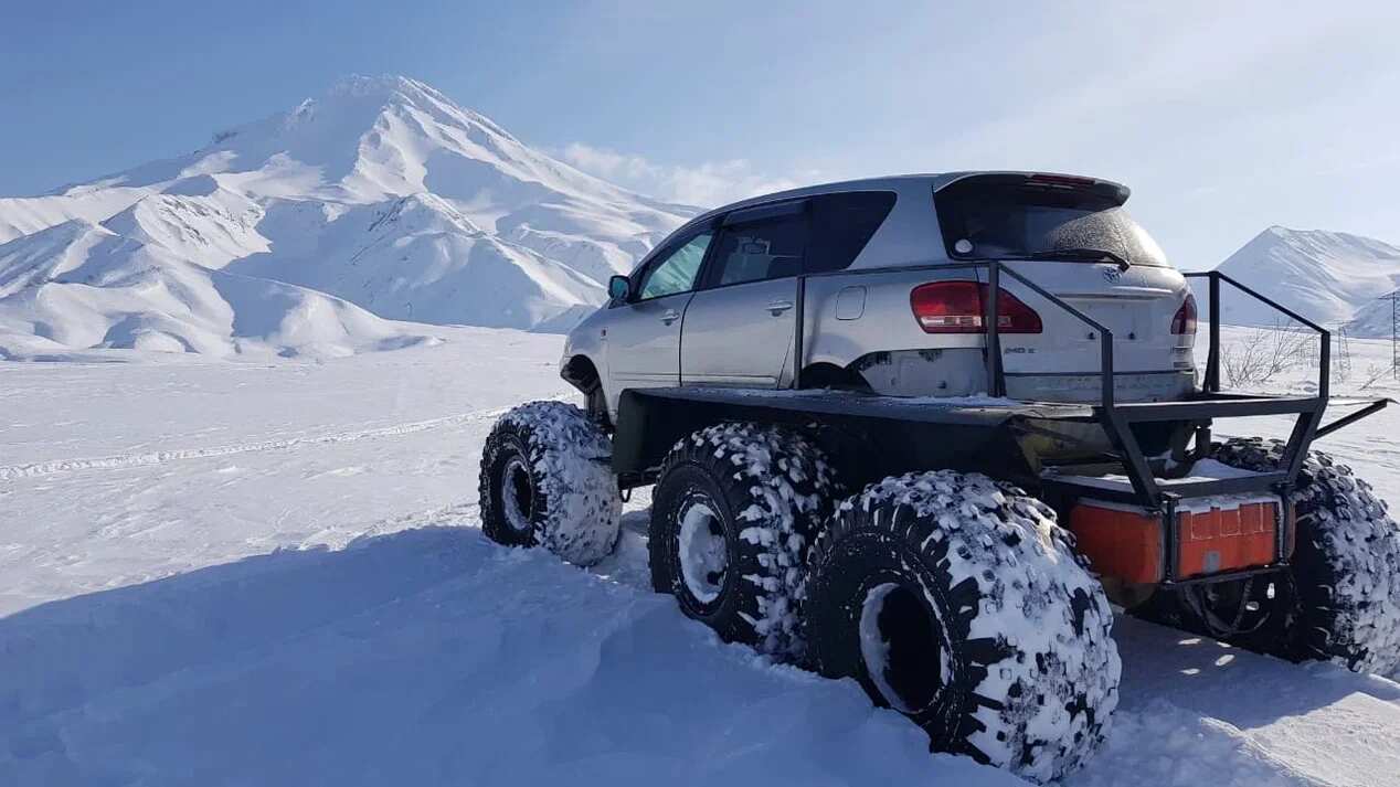 К подножью Мутновского вулкана на Камчатских Автоботах! (2/10)