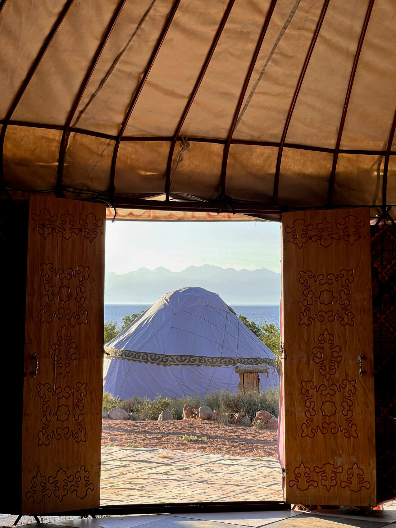 Киргизия на «All Inclusive»: небесные горы и озеро Иссык-Куль  (91/117)