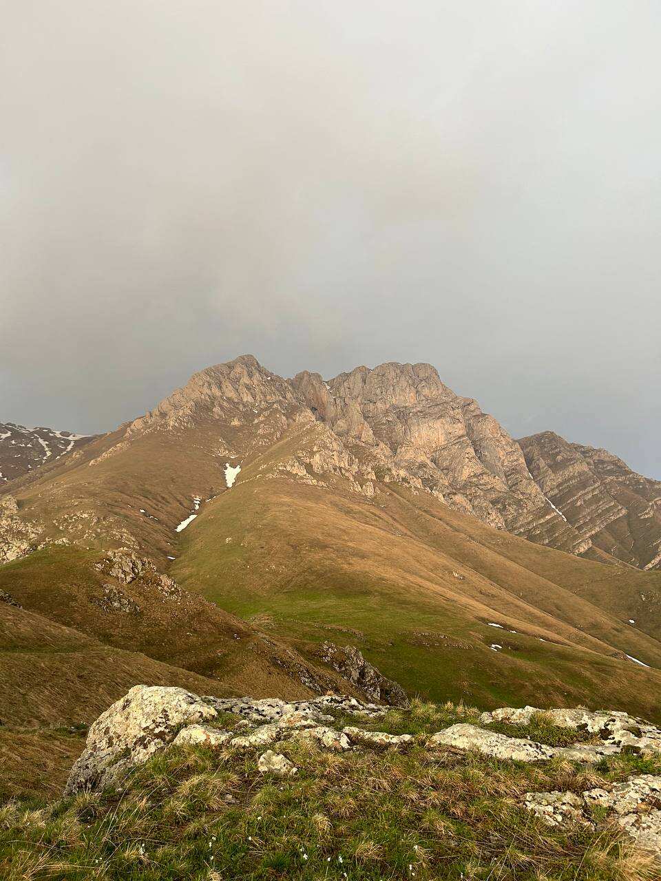 Восхождение на гору Хуступ с ночевкой в палатках (9/18)
