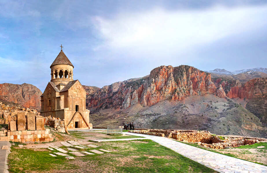 Экскурсия в Хор Вирап (гора Арарат)  - пещера Арени - Нораванк (10/18)