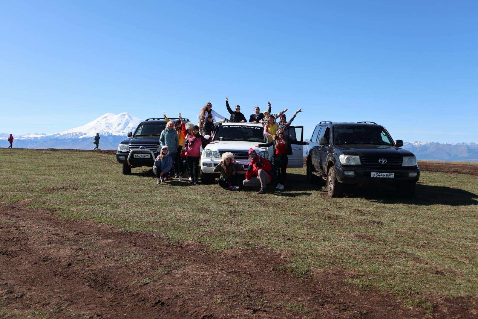 Джиптур на Эльбрус, озеро Гижгит, поляну нарзанов (2/7)