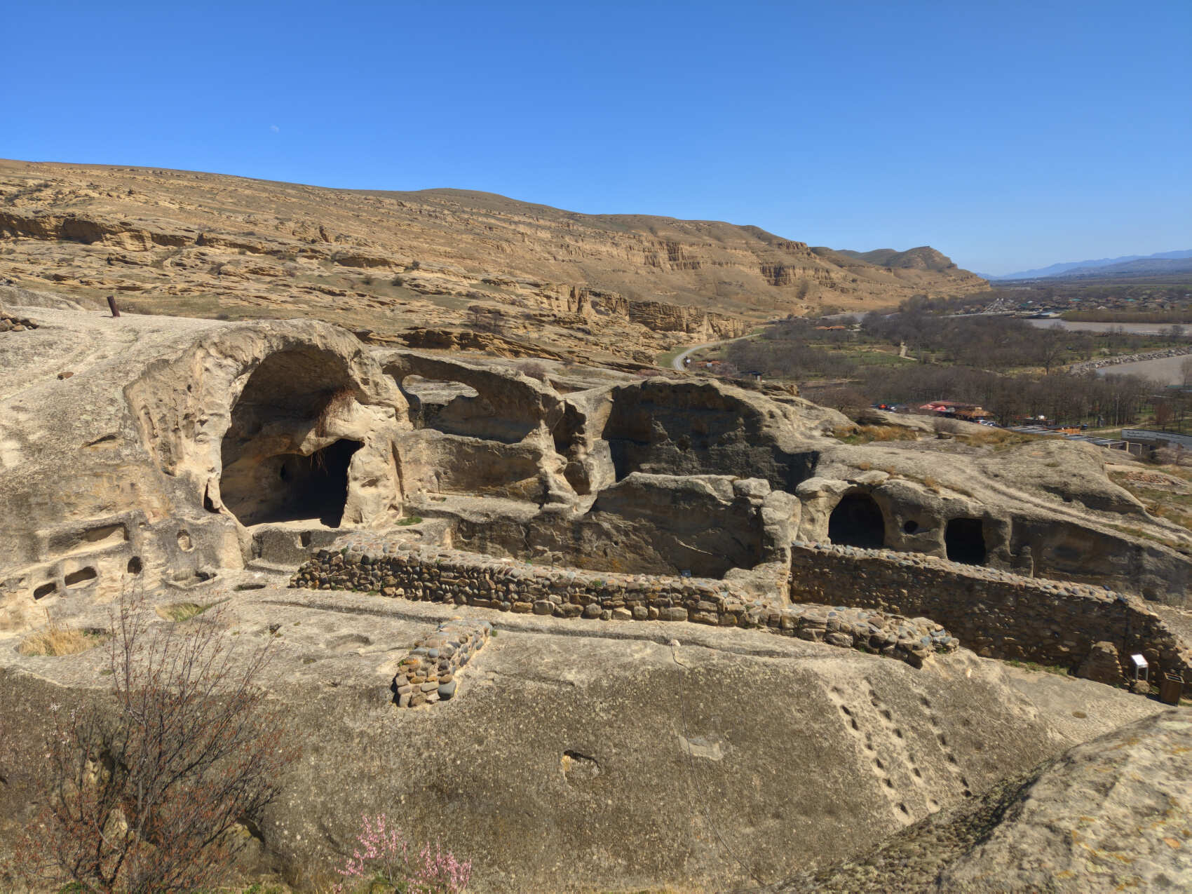 Природа и древности: Дашбаши, Дидгори и Уплисцихе (8/17)