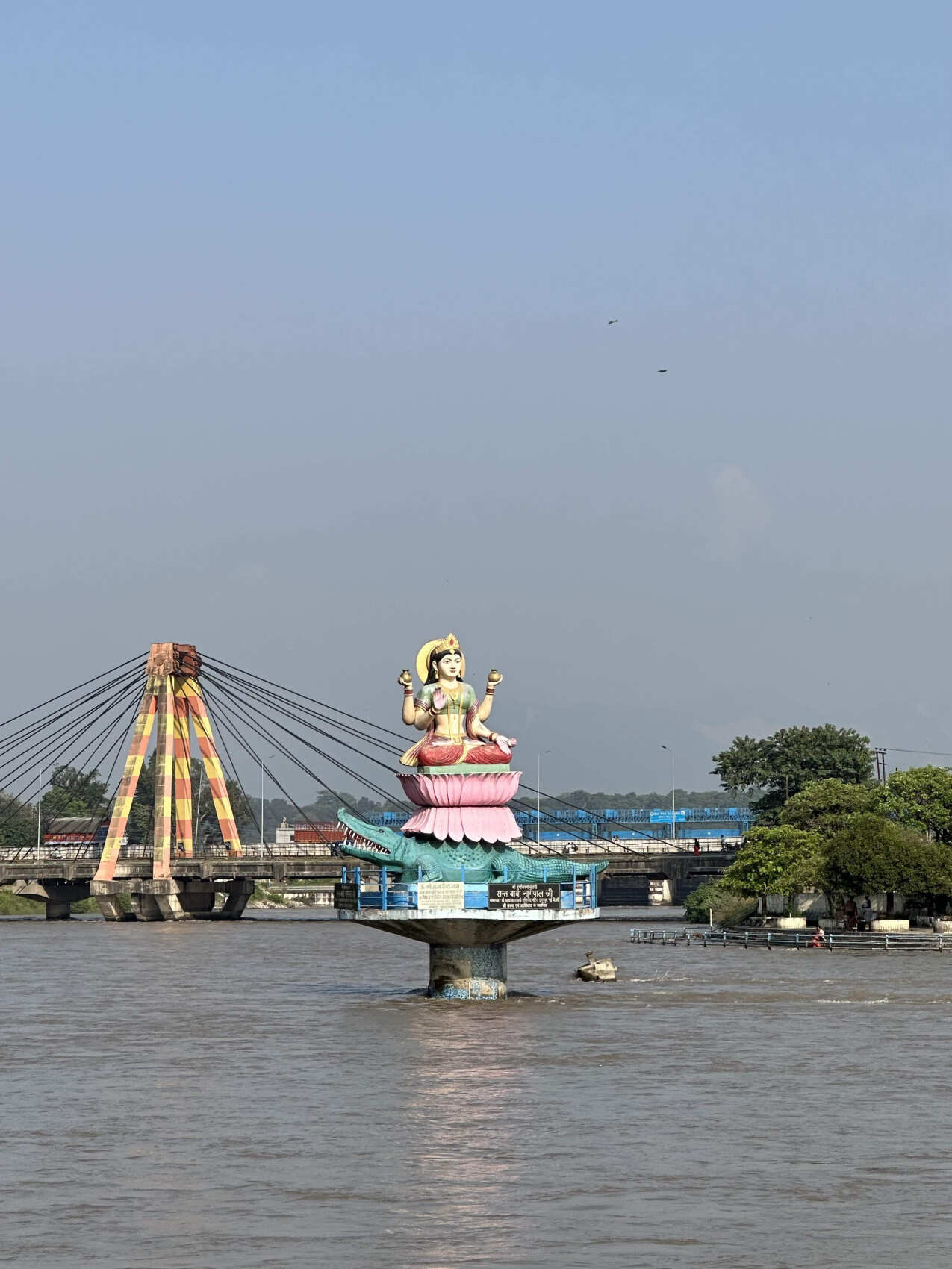  «Путешествие к истокам йоги: духовный опыт в Ришикеше и Харидваре» (6/11)