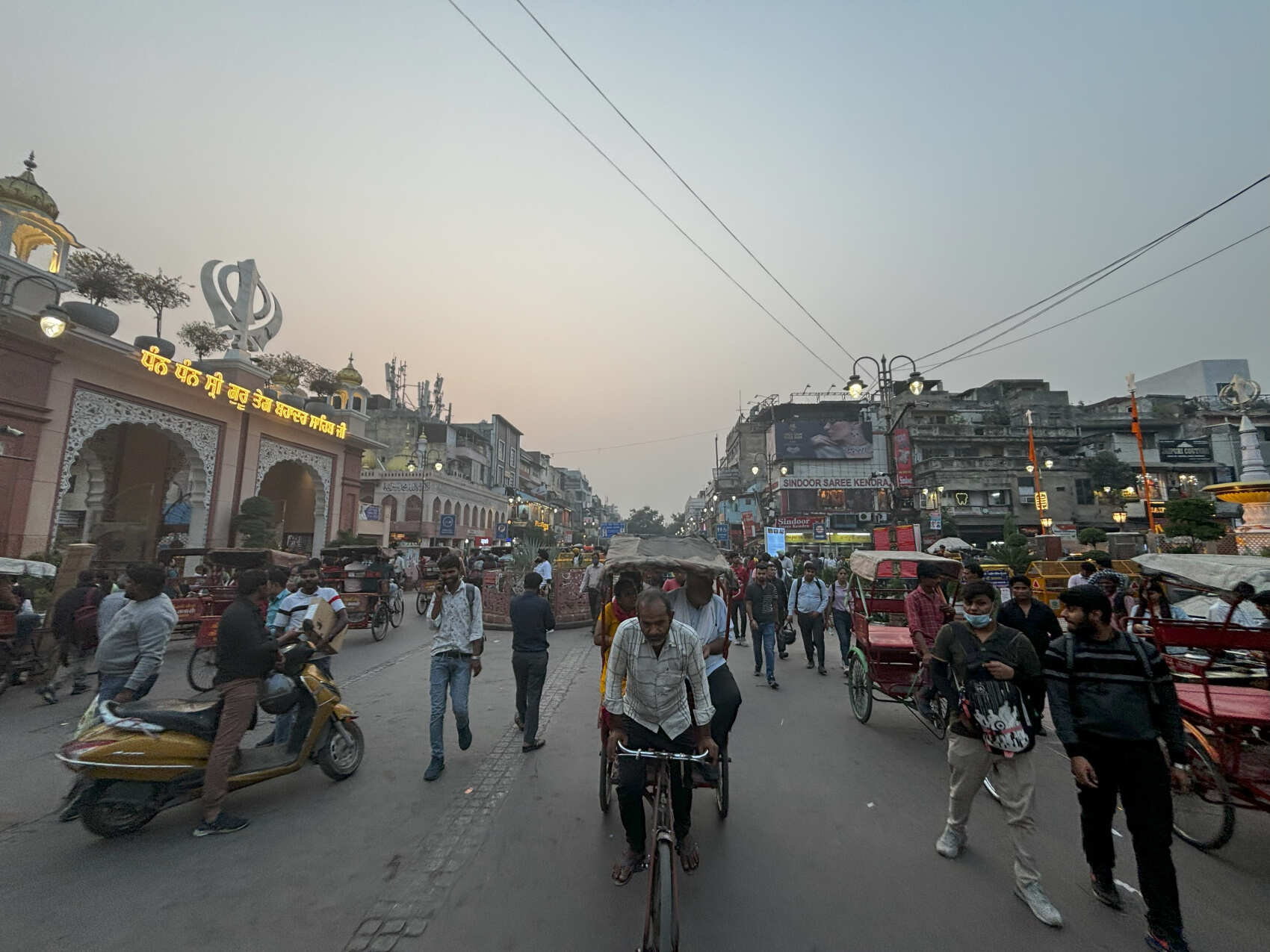 Все включено: осмотрите храмы, памятники и улицы Дели в однодневном туре (5/8)