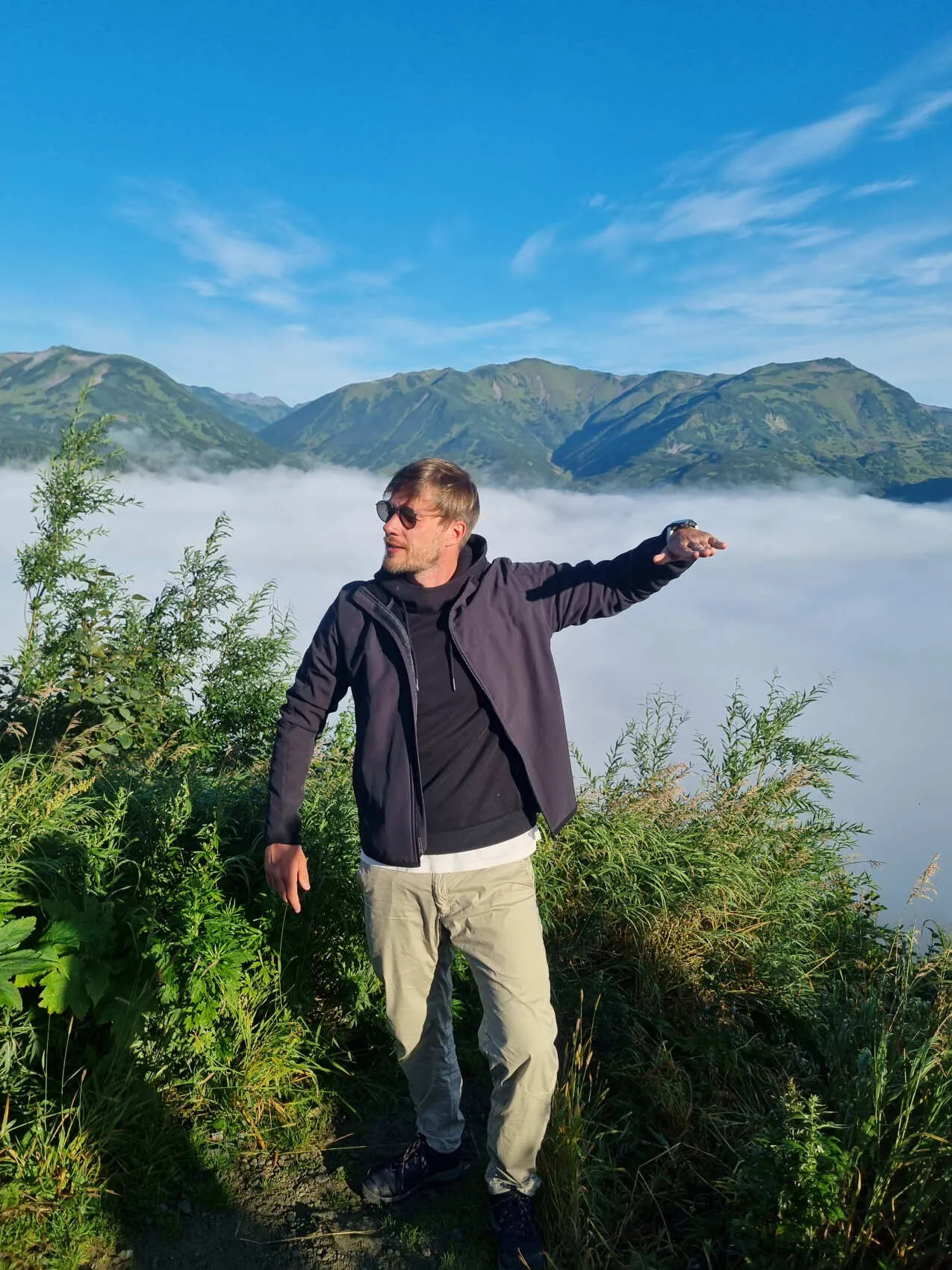 Джип тур Вулкан Мутновский, Каньон Опасный, Минидолина Гейзеров Дачные источники (10/17)