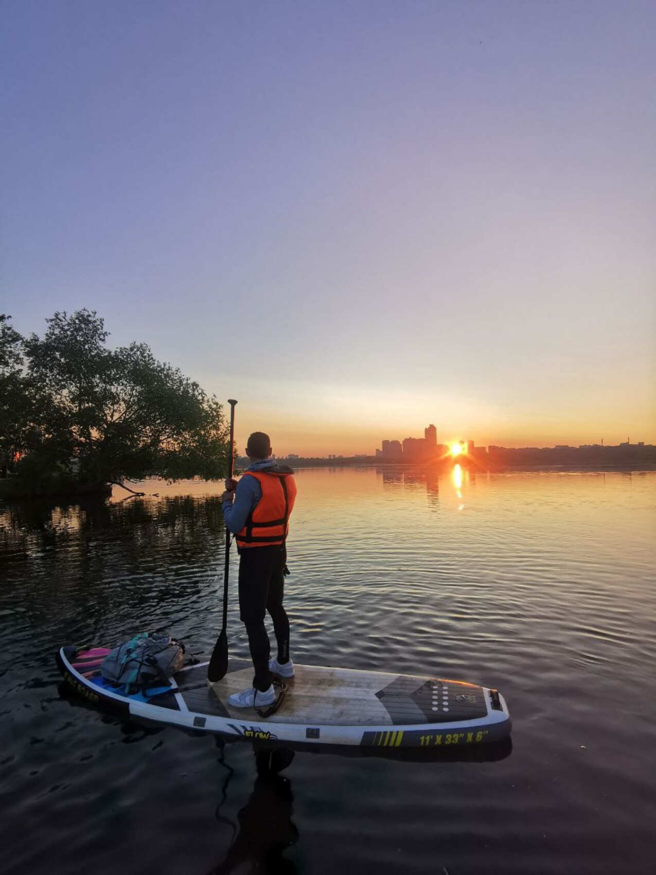 Закатный сплав на сапах в Москве