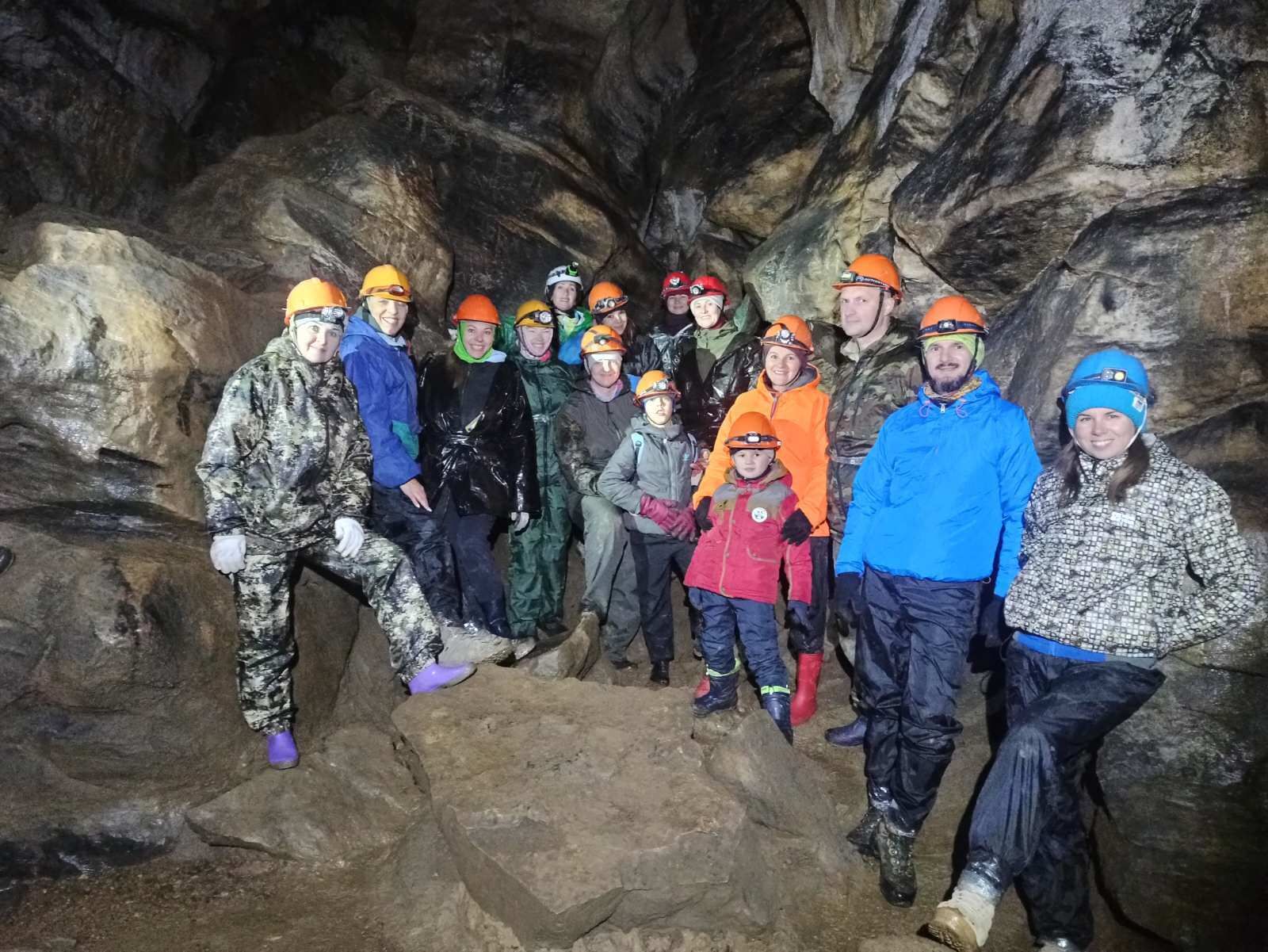 "Пещерные люди №1" - Пашийская пещера и гора Колпаки.