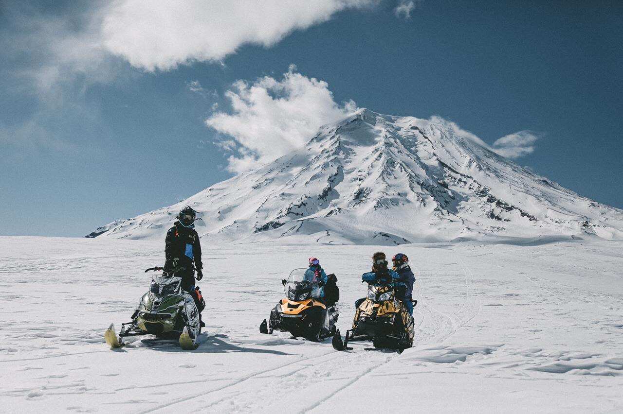 СНЕГОХОДНАЯ ЭКСКУРСИЯ К АВАЧИНСКОМУ И КОРЯКСКОМУ ВУЛКАНАМ