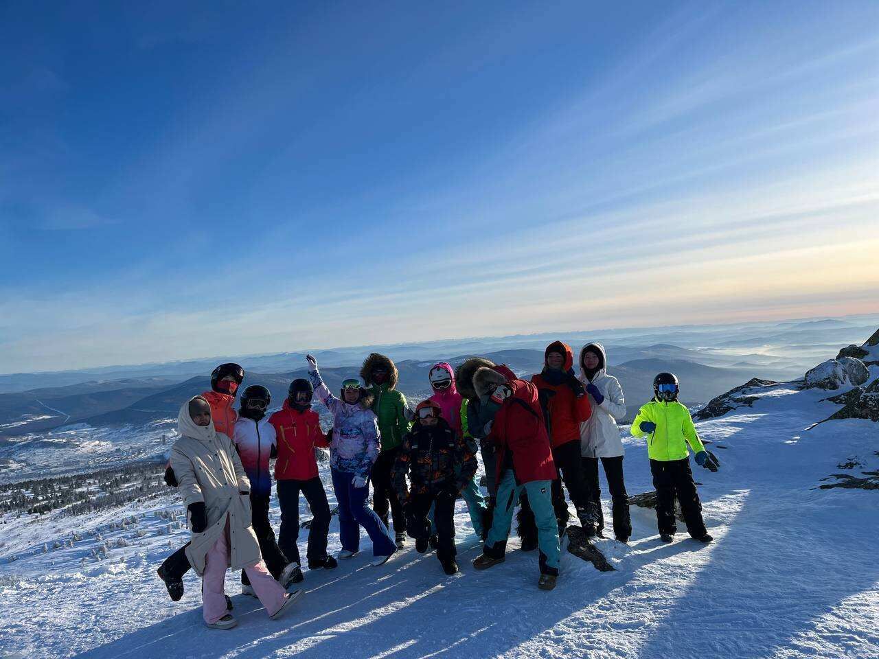Тиндер тур в Шерегеш: в пещеры на снегоходах, фрирайд, парапланы (50/100)
