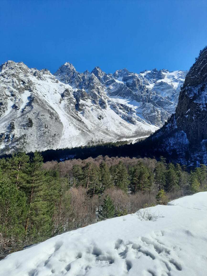 "По пути к горной сказке": Алагирское ущелье