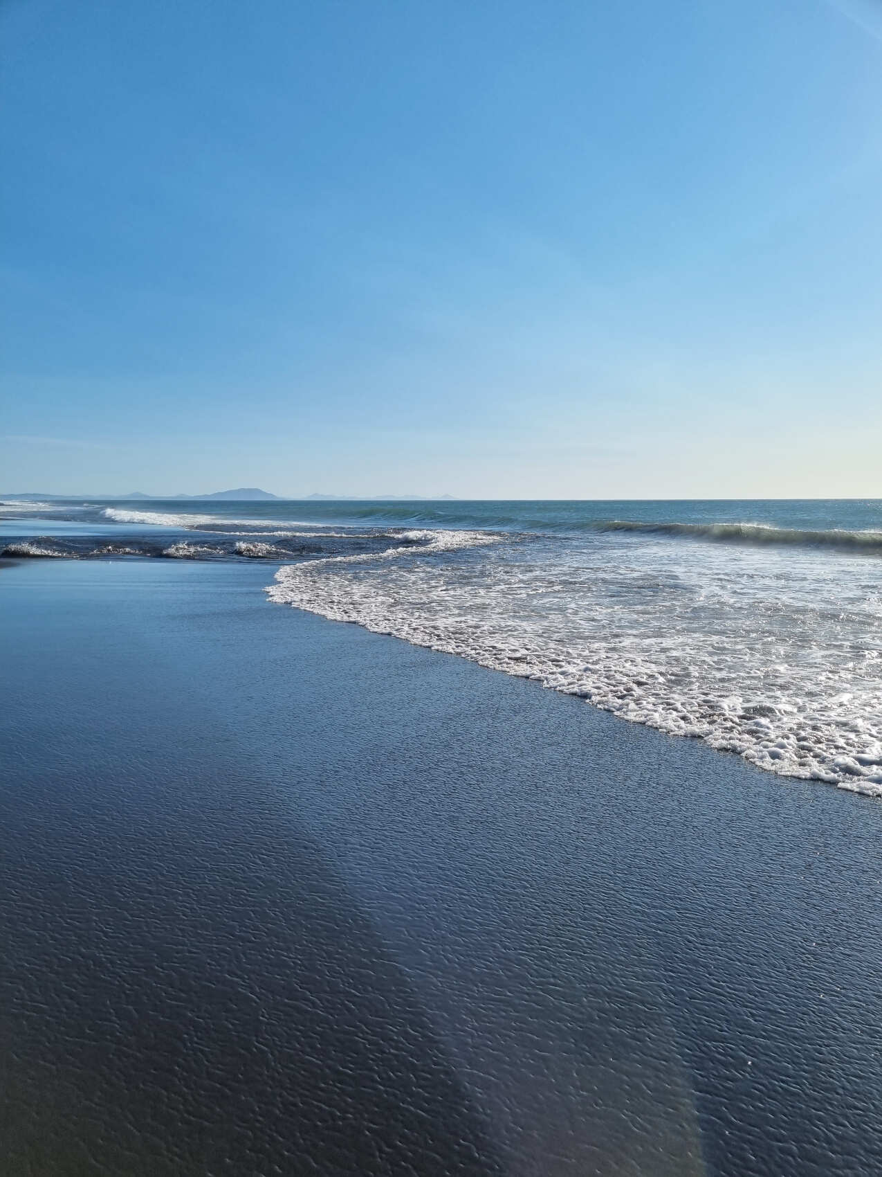 Обзорная экскурсия Халактырский пляж , Черный песок ,смотровые площадка Мишенная (2/12)
