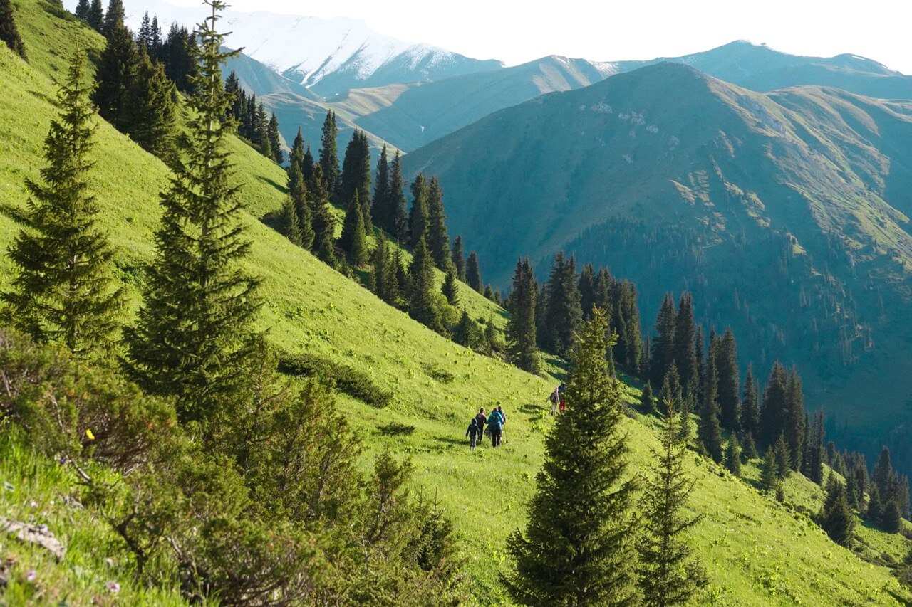 ВНЕ ПОПУЛЯРНЫХ МАРШРУТОВ (17/59)