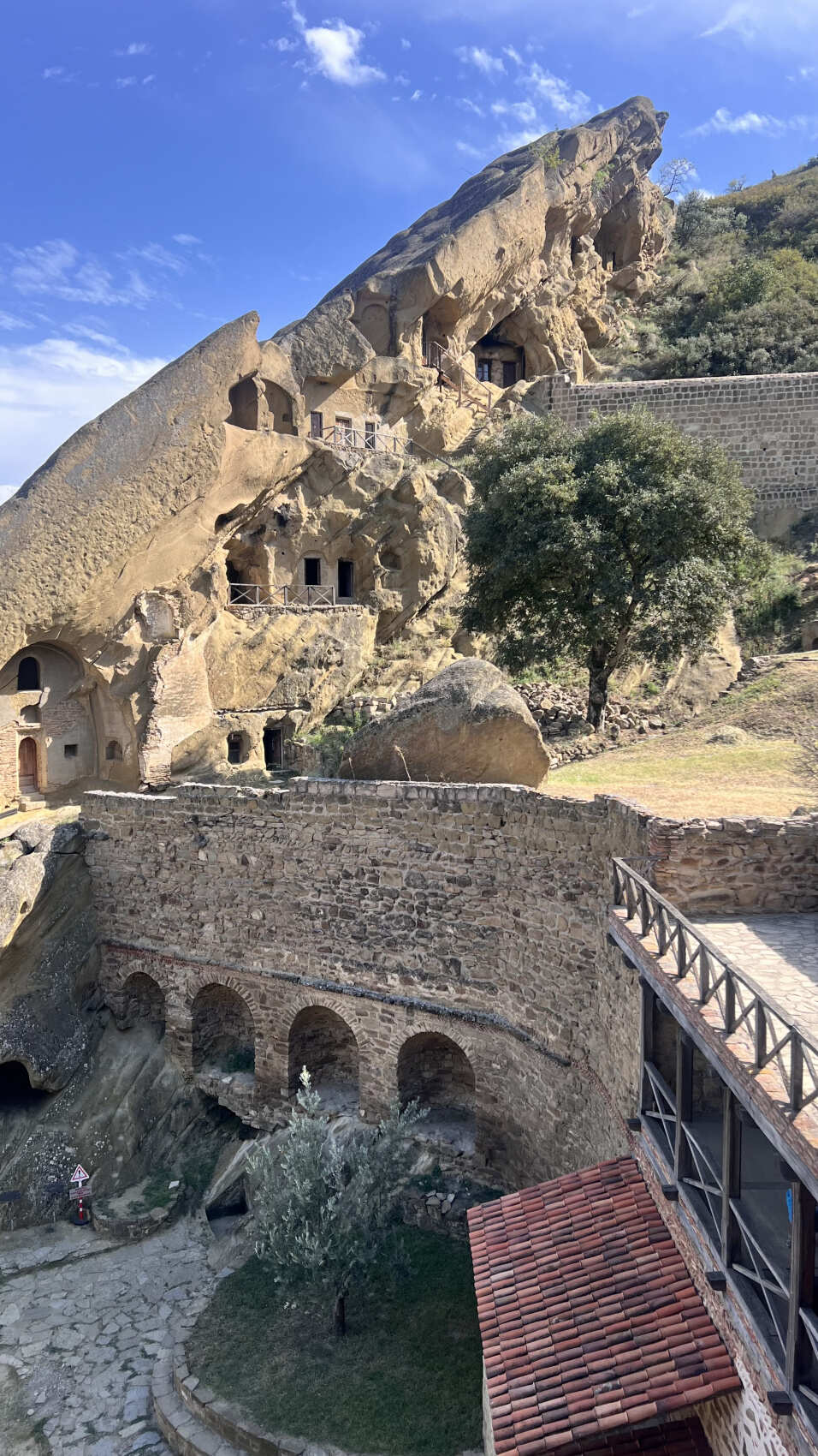 Джип-тур в неизведанную Грузию: пустыня Удабно, Радужные горы (4/12)