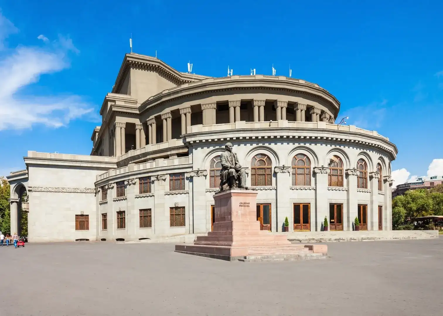 Индивидуальный тур: Обзорный тур по Еревану (8/10)