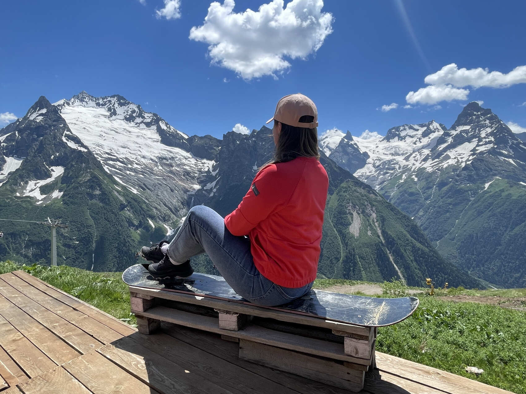 Весна на Кавказе. Архыз, Домбай и Эльбрус за 6 дней