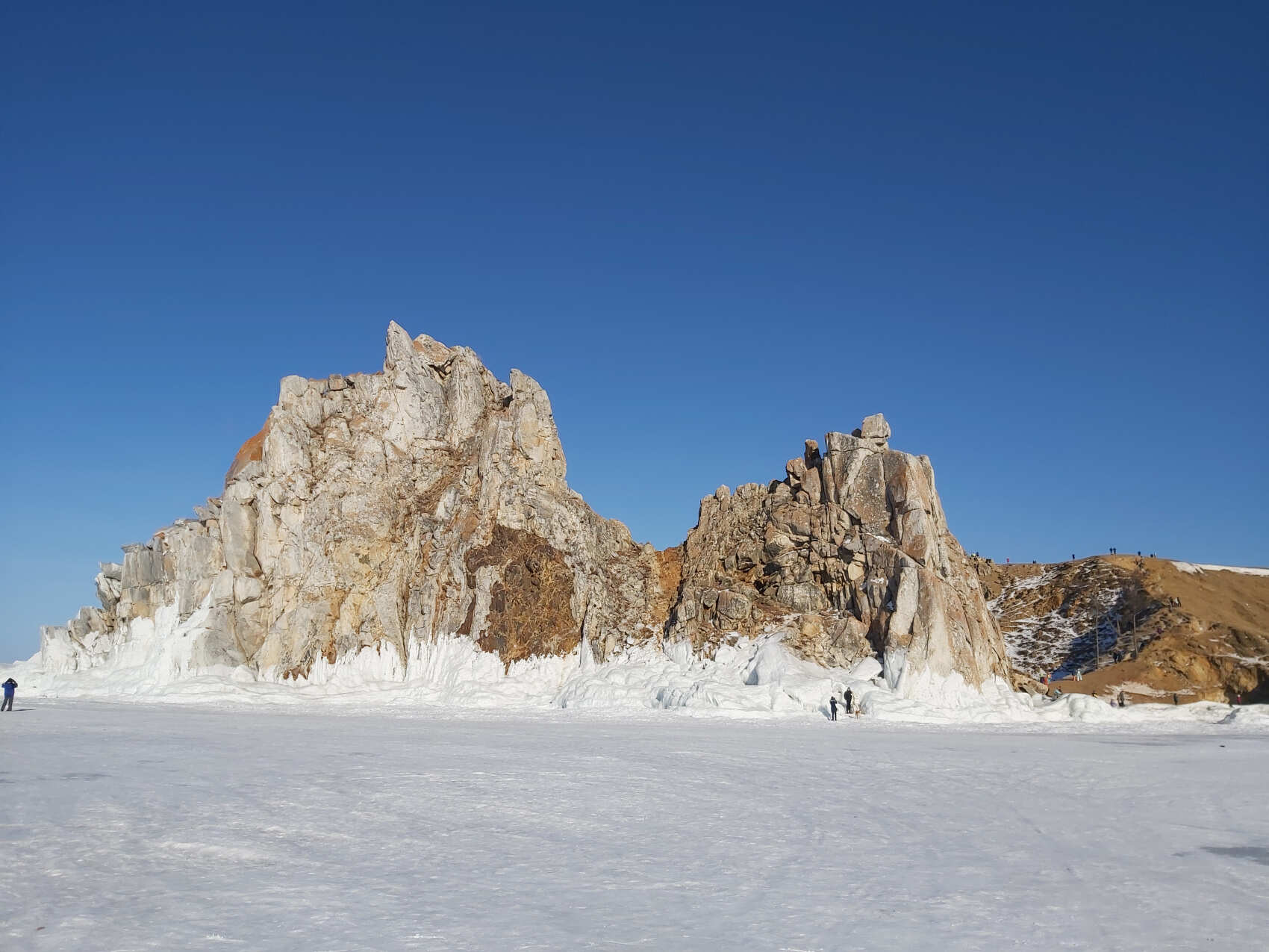 Индивидуальная экскурсия льду Малого моря Байкала, о.Ольхон. (13/21)
