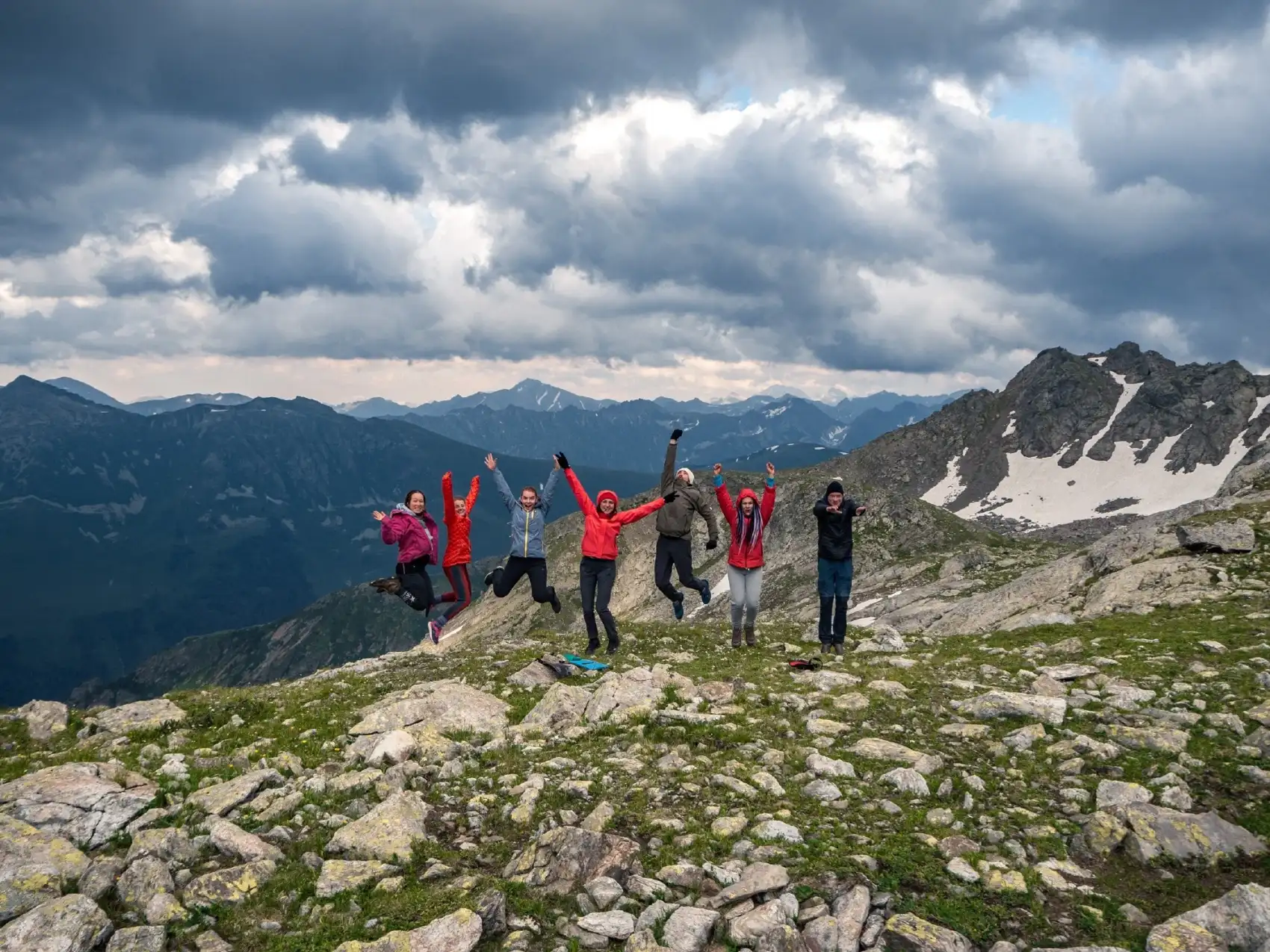 Горное путешествие по Архызу налегке. Поход с палатками без тяжелых рюкзаков (3/25)