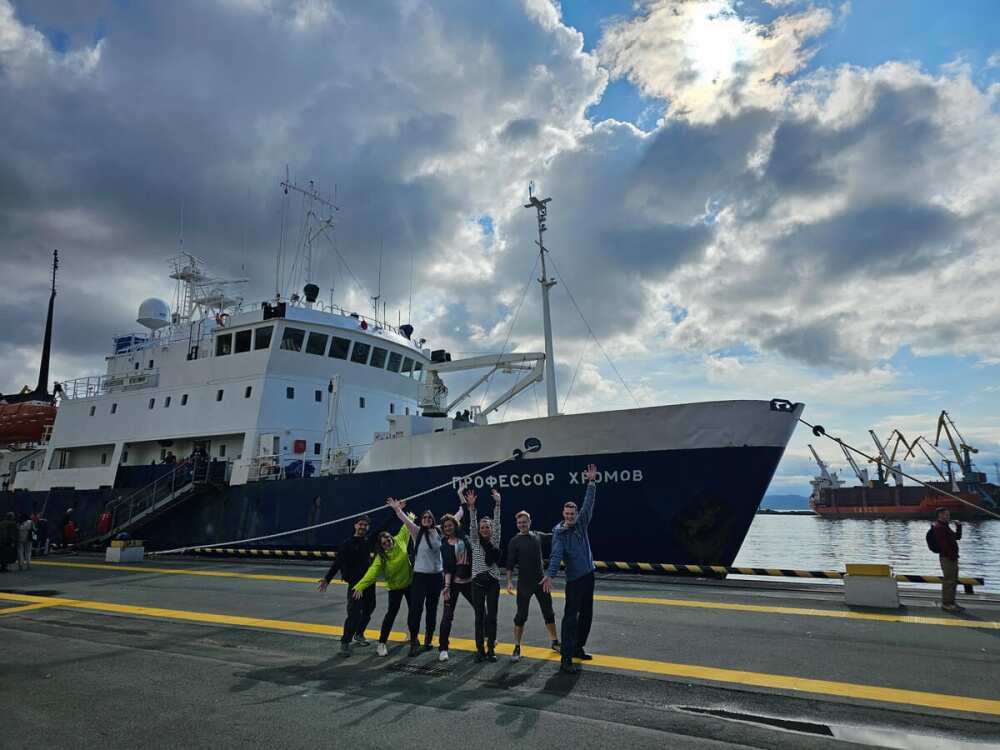 2 острова: Шикотан - Кунашир (3/30)