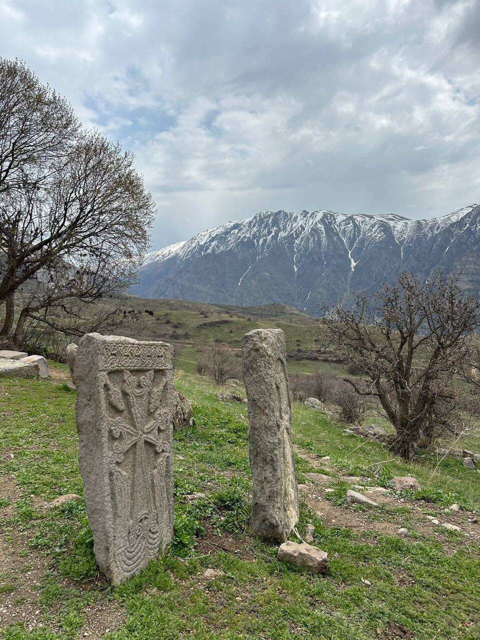 Поход к крепости Смбатаберд и монастырю Цахац Кар (7/10)