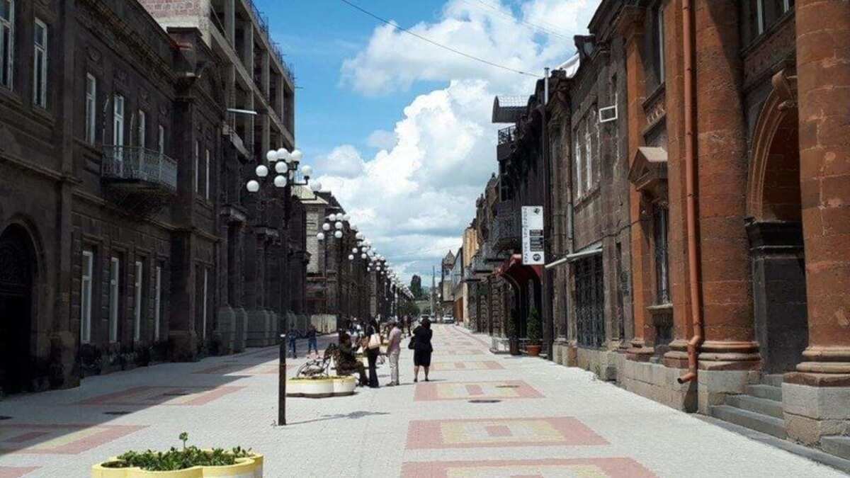 В Гюмри с Армянским Вином (6/9)