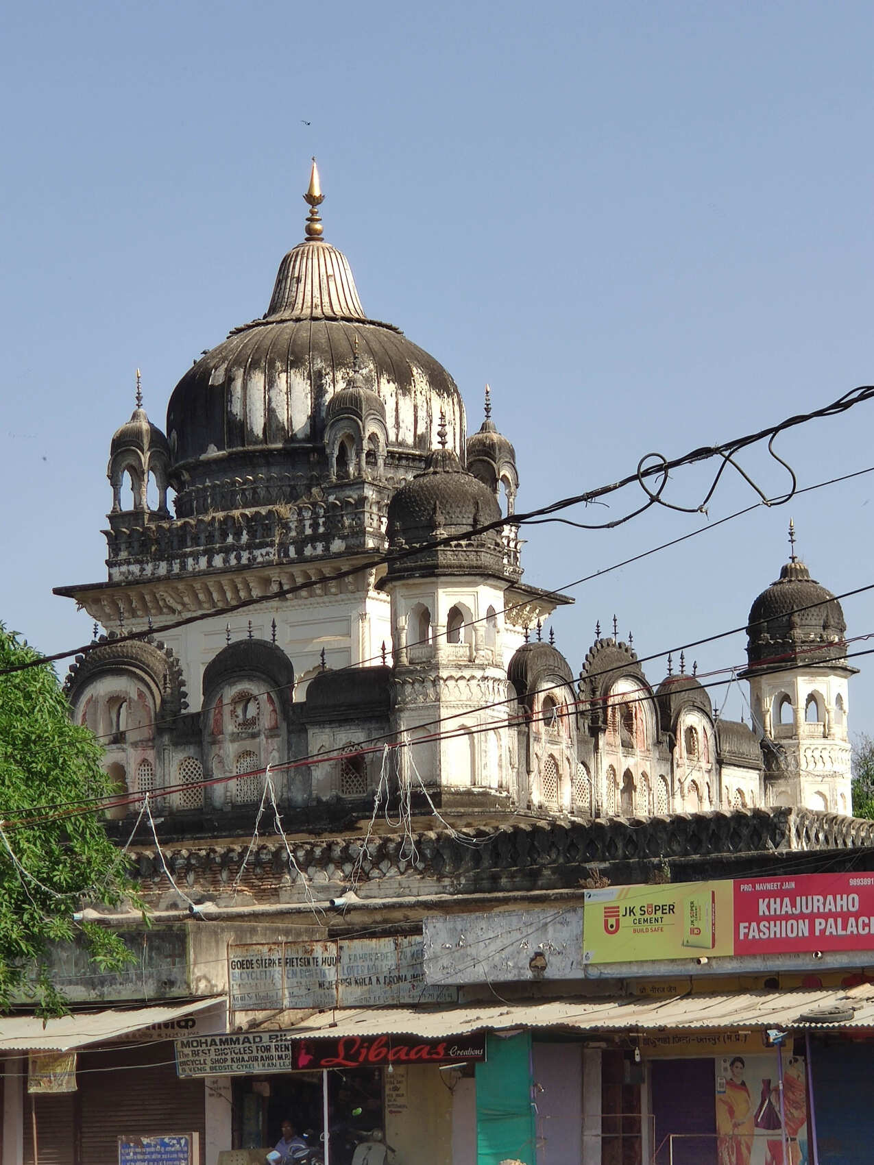 Откройте Индийский триптих: Дели, Кхаджурахо, Варанаси (2/16)
