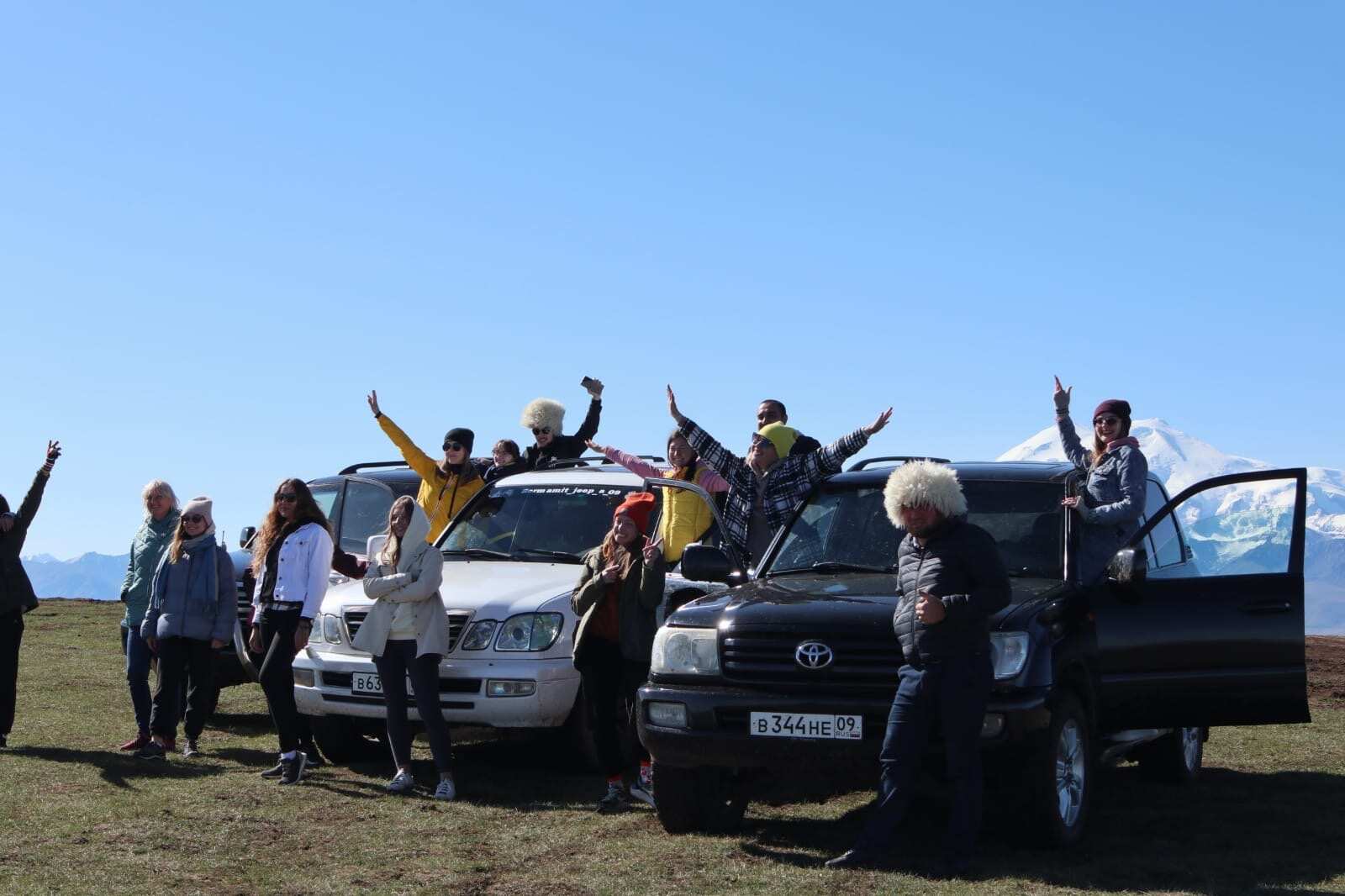 Джиптур на Эльбрус, озеро Гижгит, поляну нарзанов (3/7)