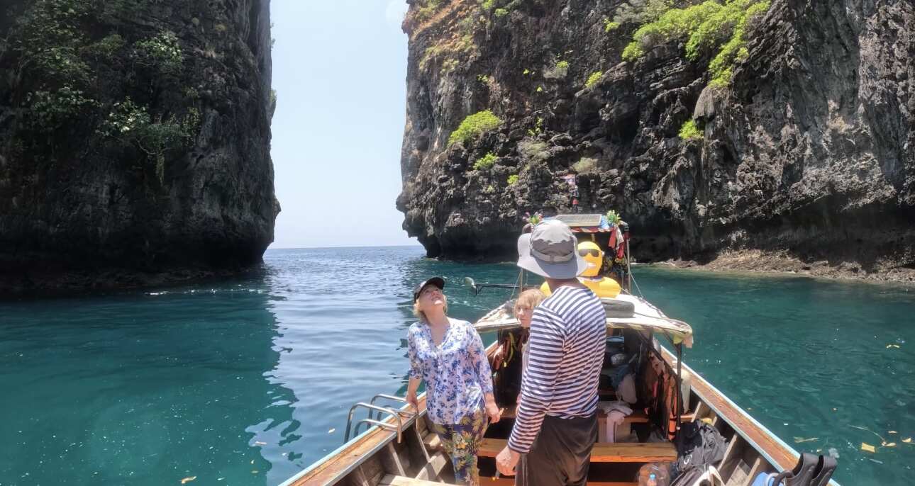 Путешествие на необитаемые острова архипелага Phi Phi. Сноркелинг с черепахами (26/41)